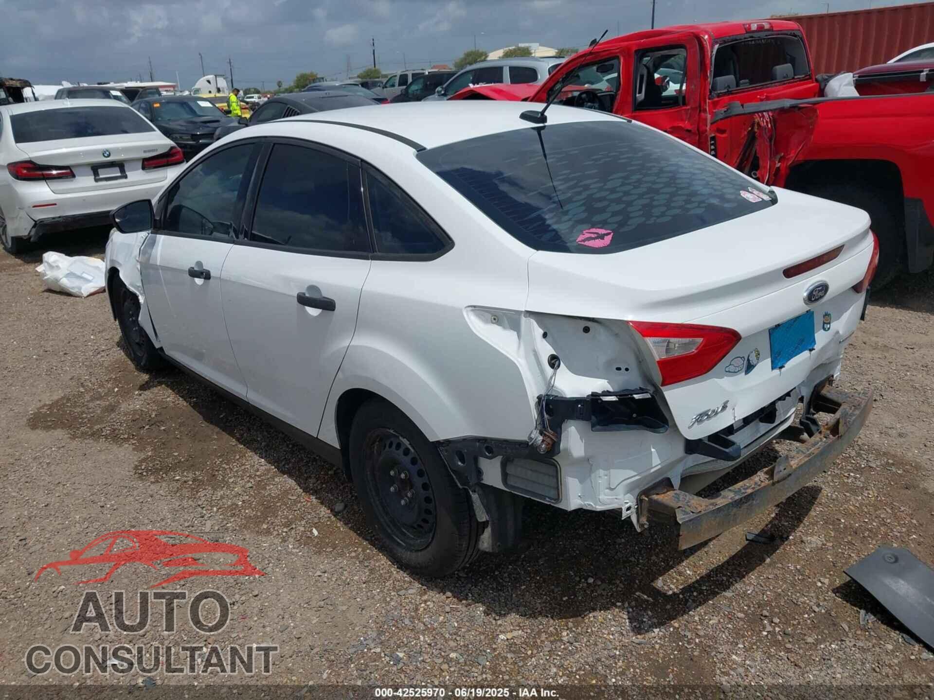 FORD FOCUS 2014 - 1FADP3E28EL293764