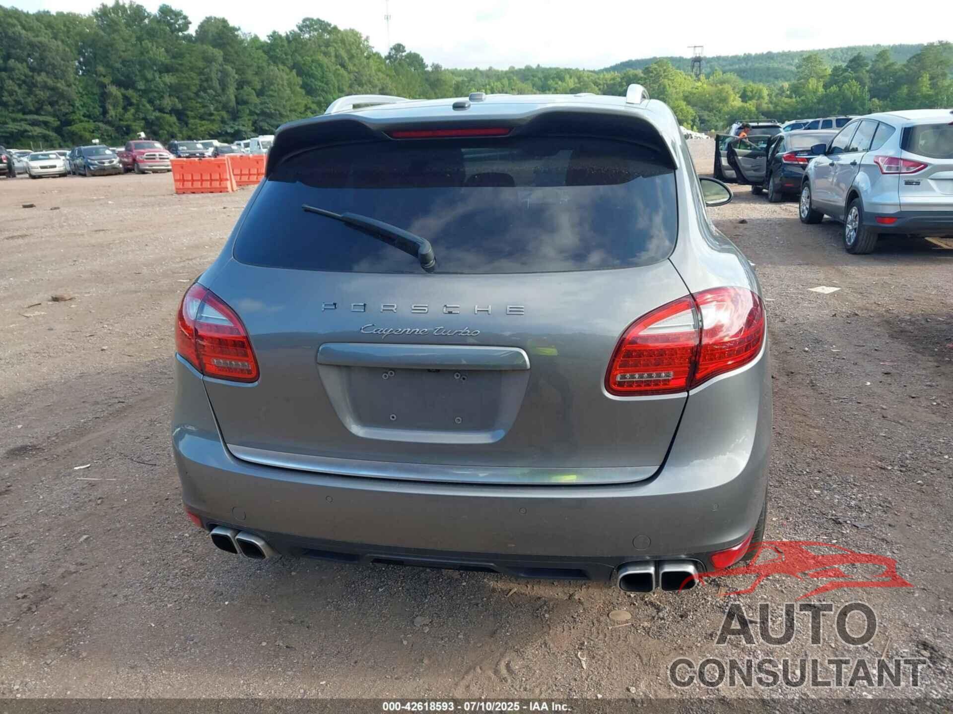 PORSCHE CAYENNE 2012 - WP1AC2A29CLA81105
