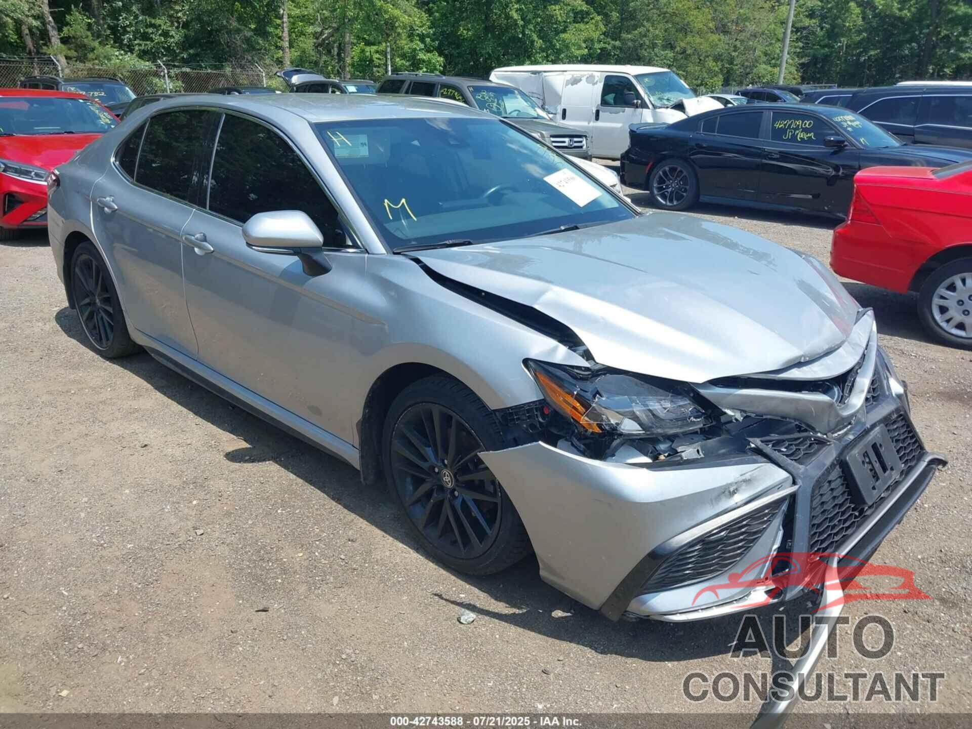 TOYOTA CAMRY 2022 - 4T1K61AK4NU703772