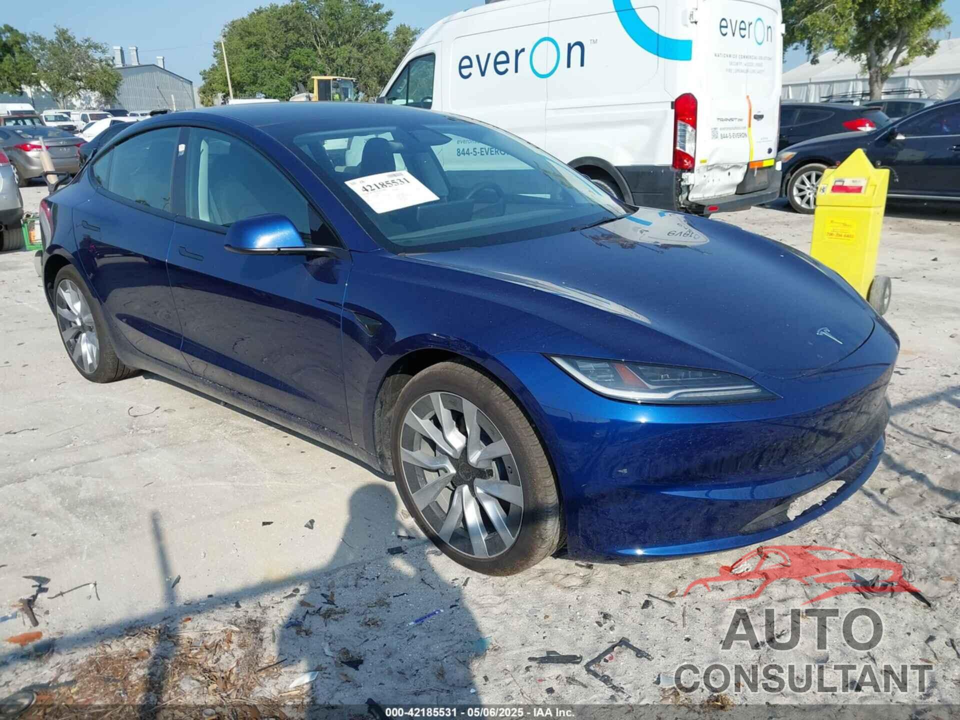 TESLA MODEL 3 2024 - 5YJ3E1EA4RF751347