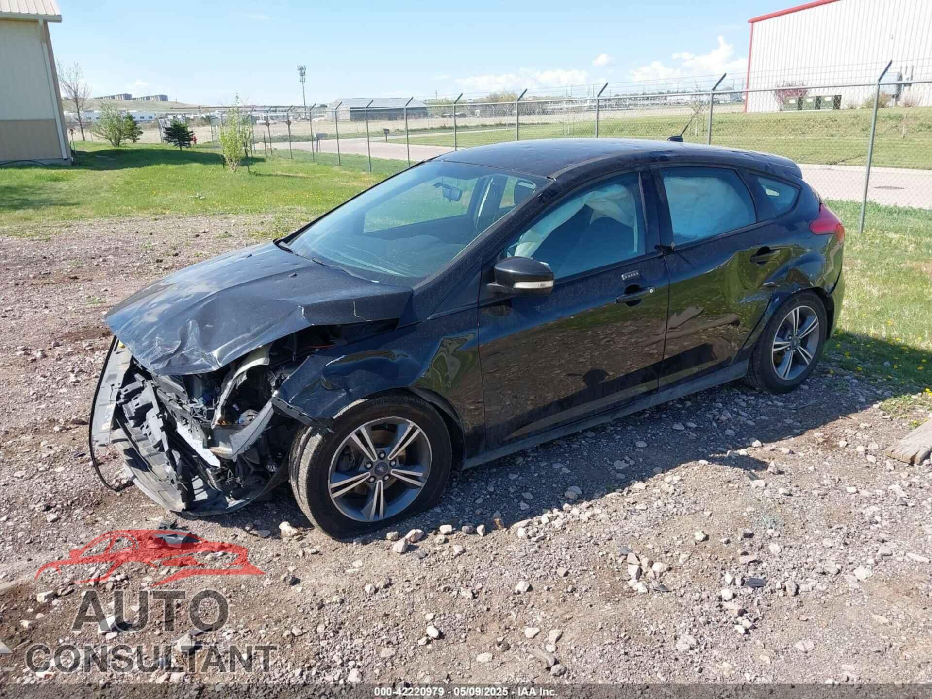 FORD FOCUS 2016 - 1FADP3KE0GL288348