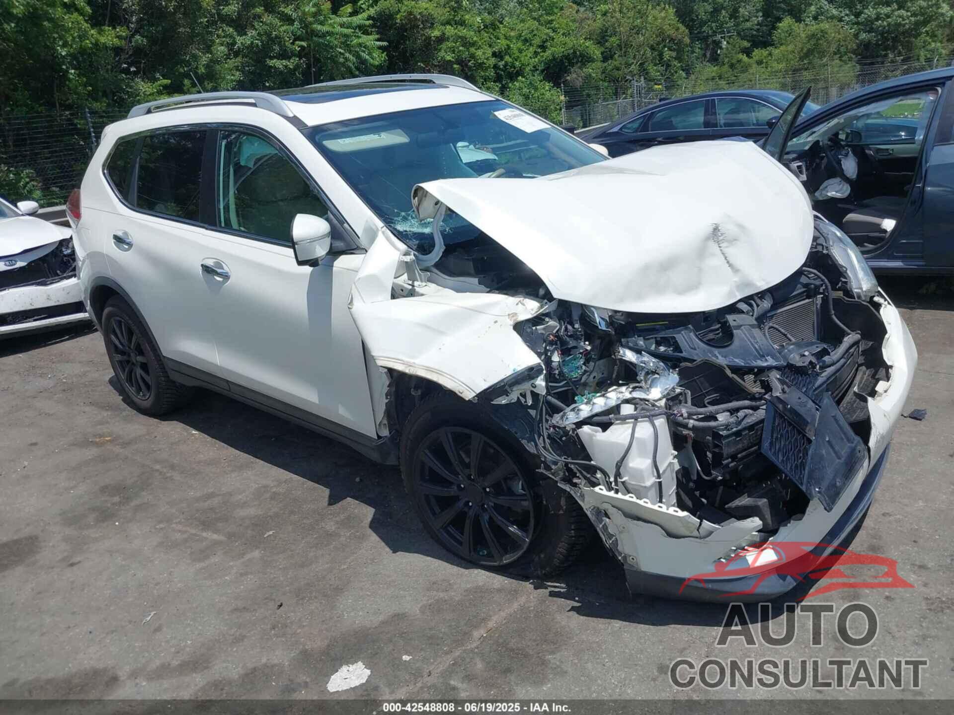 NISSAN ROGUE 2015 - 5N1AT2MV1FC847030