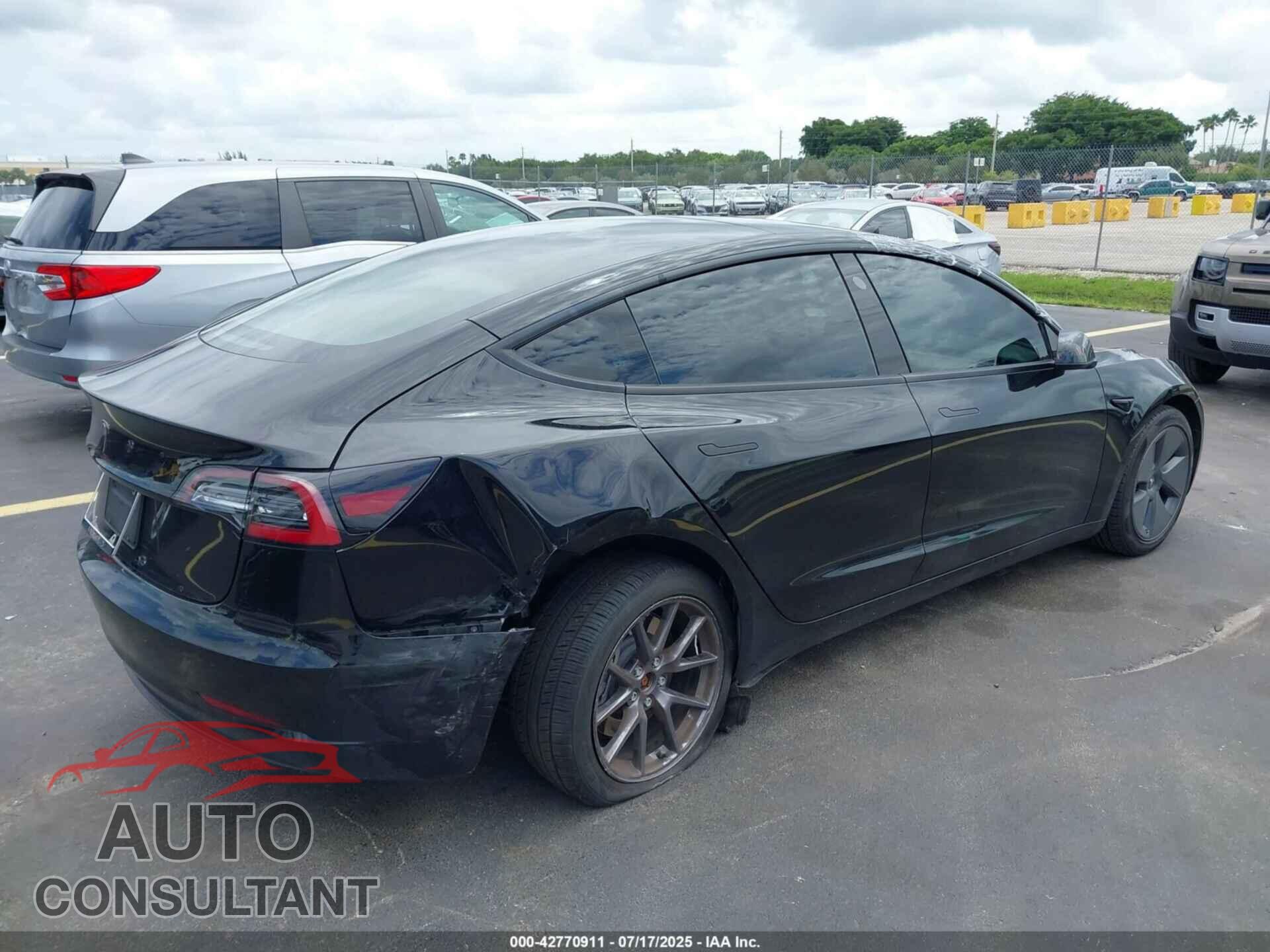 TESLA MODEL 3 2023 - 5YJ3E1EA4PF428641