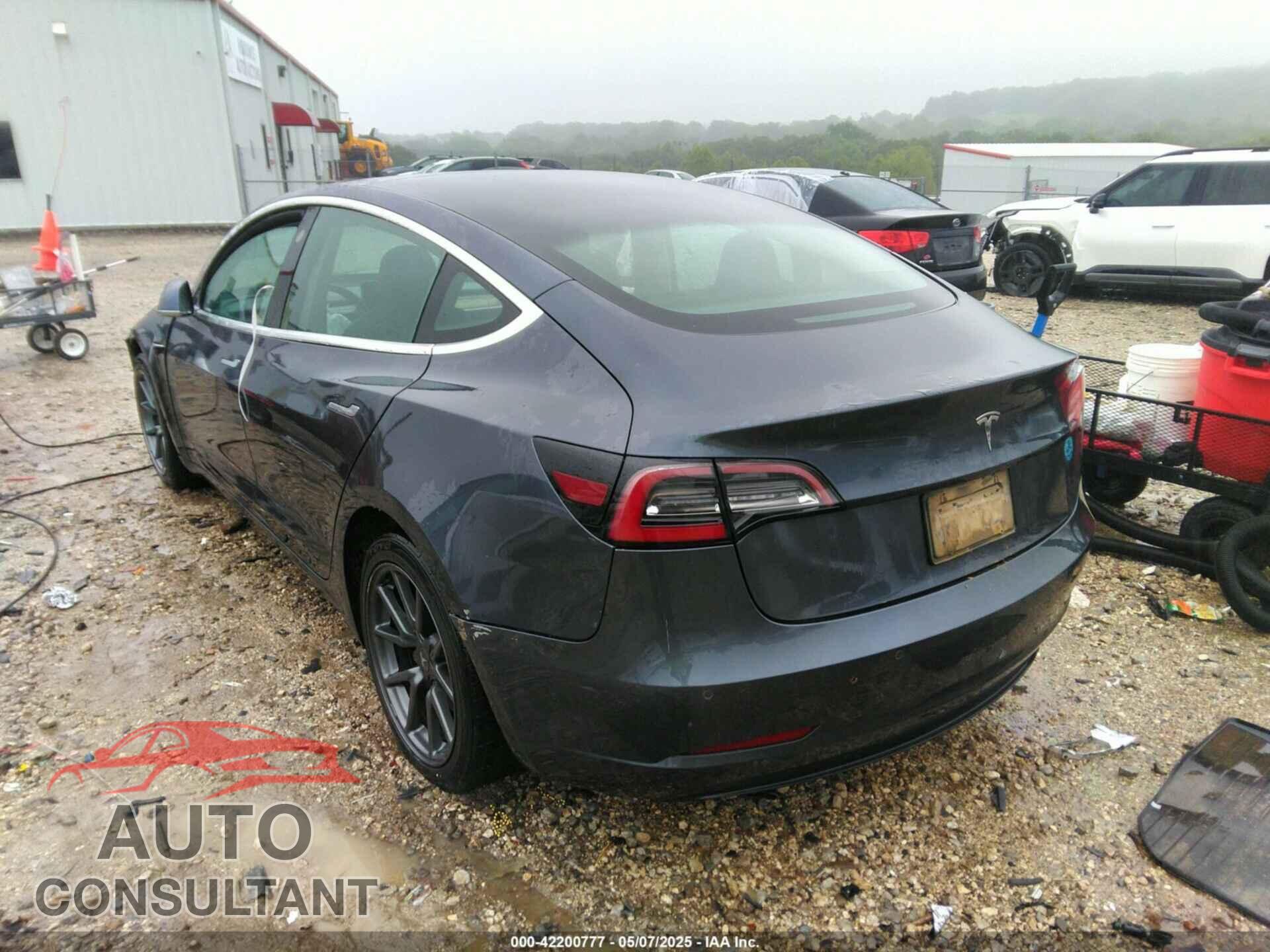 TESLA MODEL 3 2020 - 5YJ3E1EA2LF611448