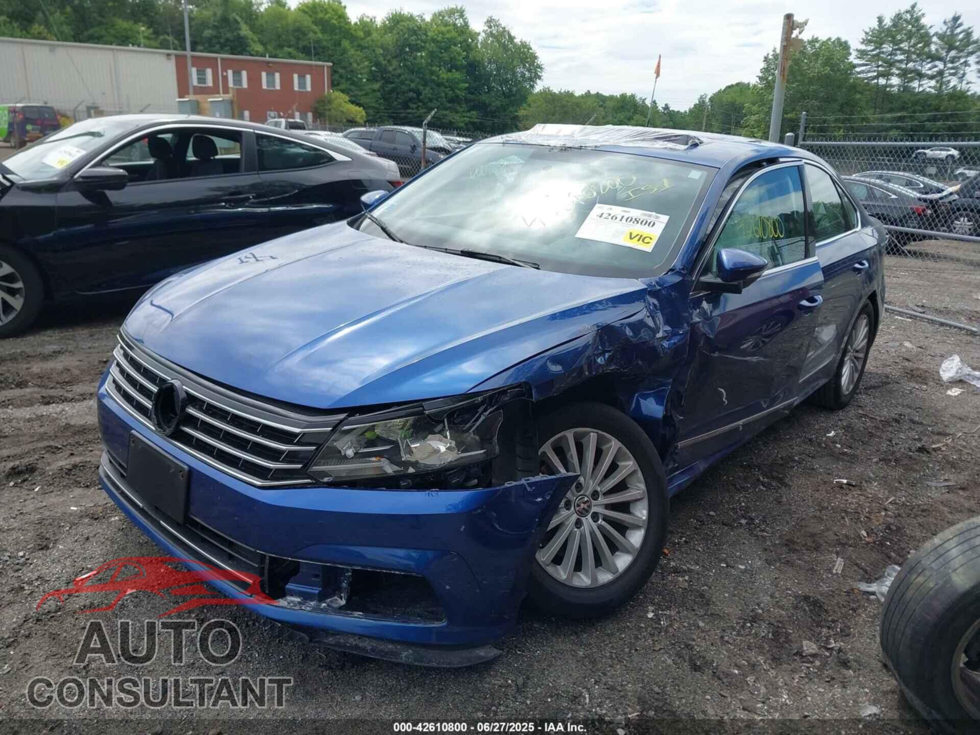 VOLKSWAGEN PASSAT 2017 - 1VWBT7A31HC010464