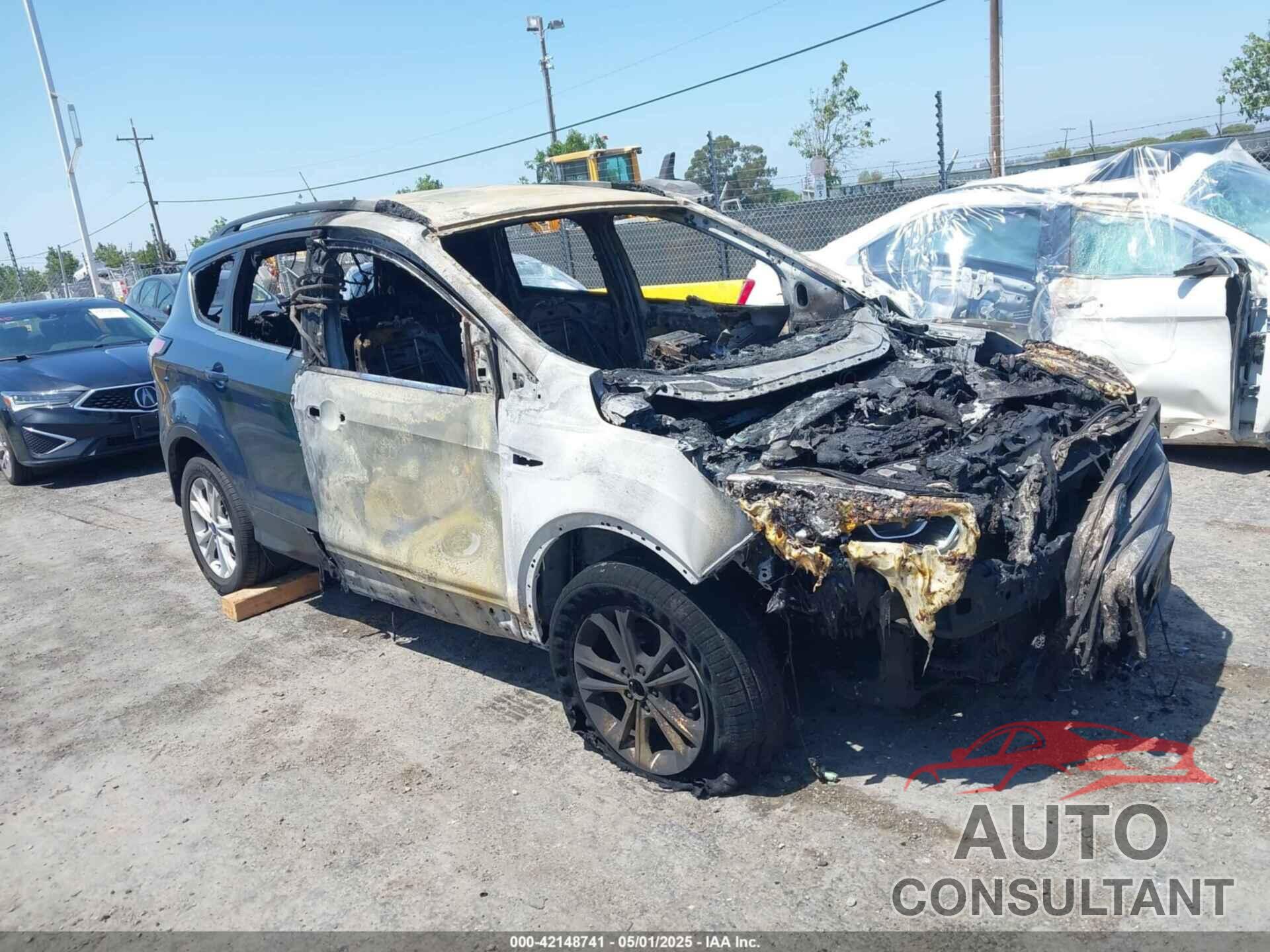 FORD ESCAPE 2018 - 1FMCU9HD5JUC78749