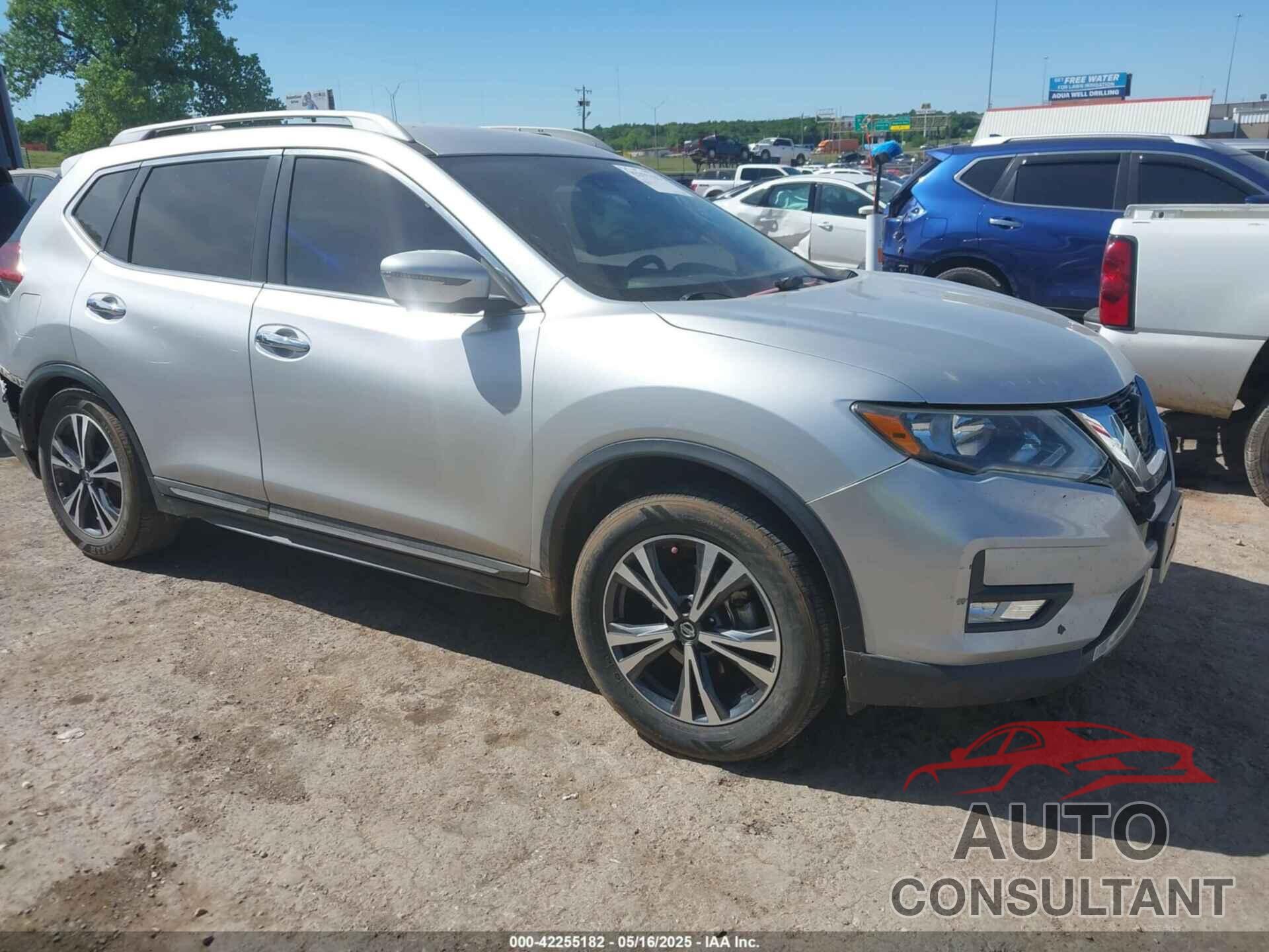NISSAN ROGUE 2018 - 5N1AT2MT5JC799930
