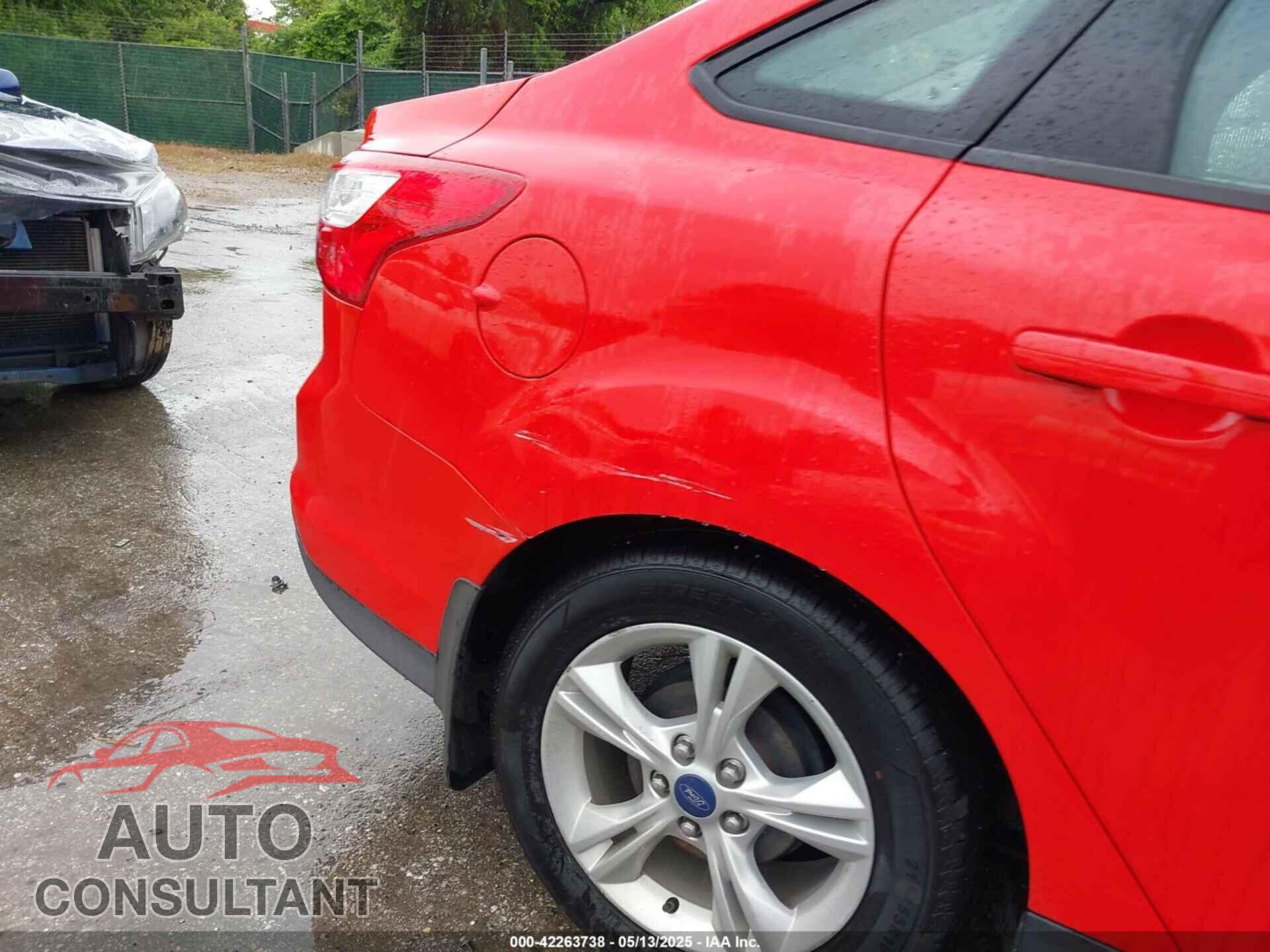 FORD FOCUS 2014 - 1FADP3F22EL128307