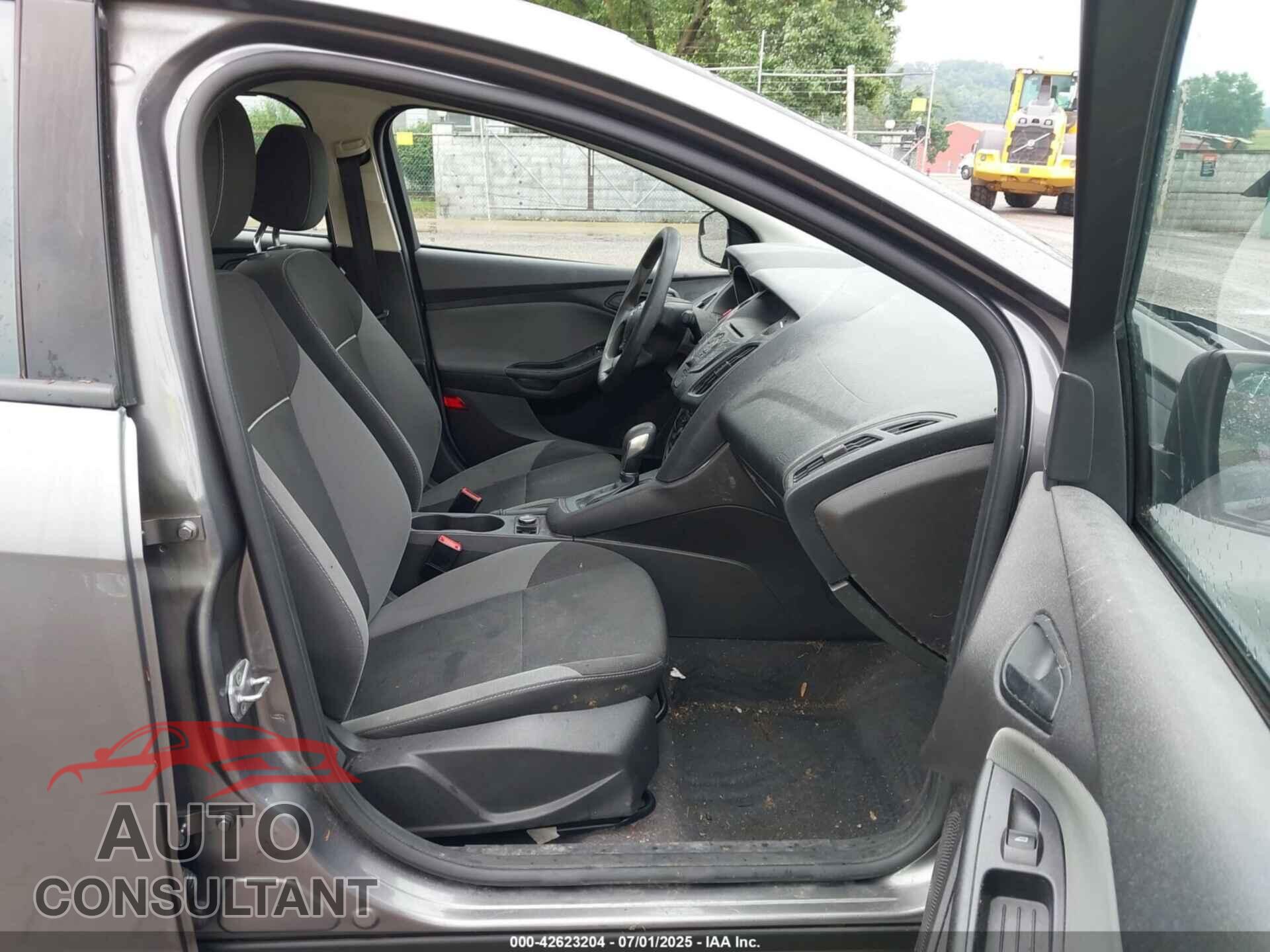FORD FOCUS 2013 - 1FADP3E20DL360890