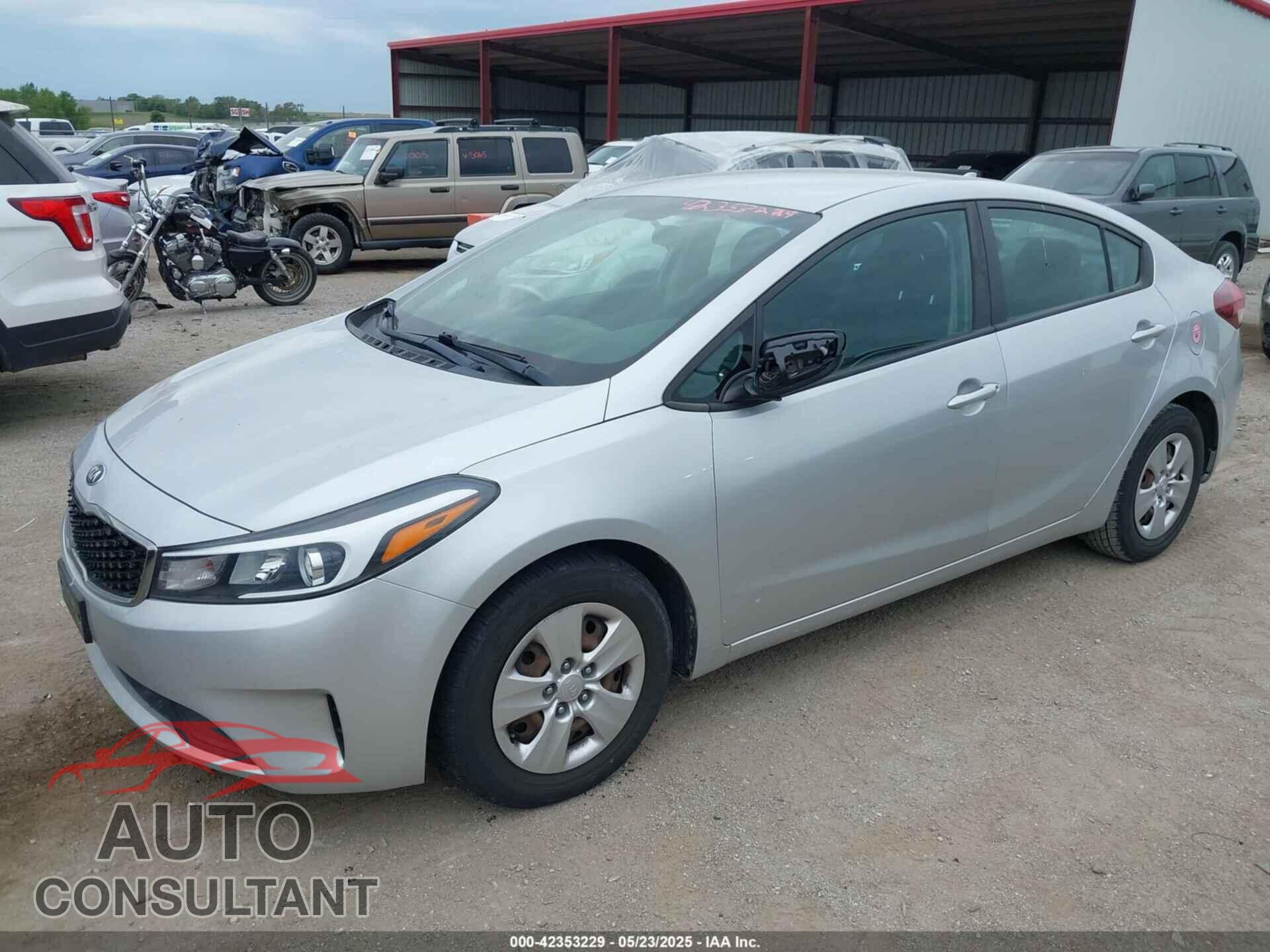 KIA FORTE 2017 - 3KPFK4A73HE142580