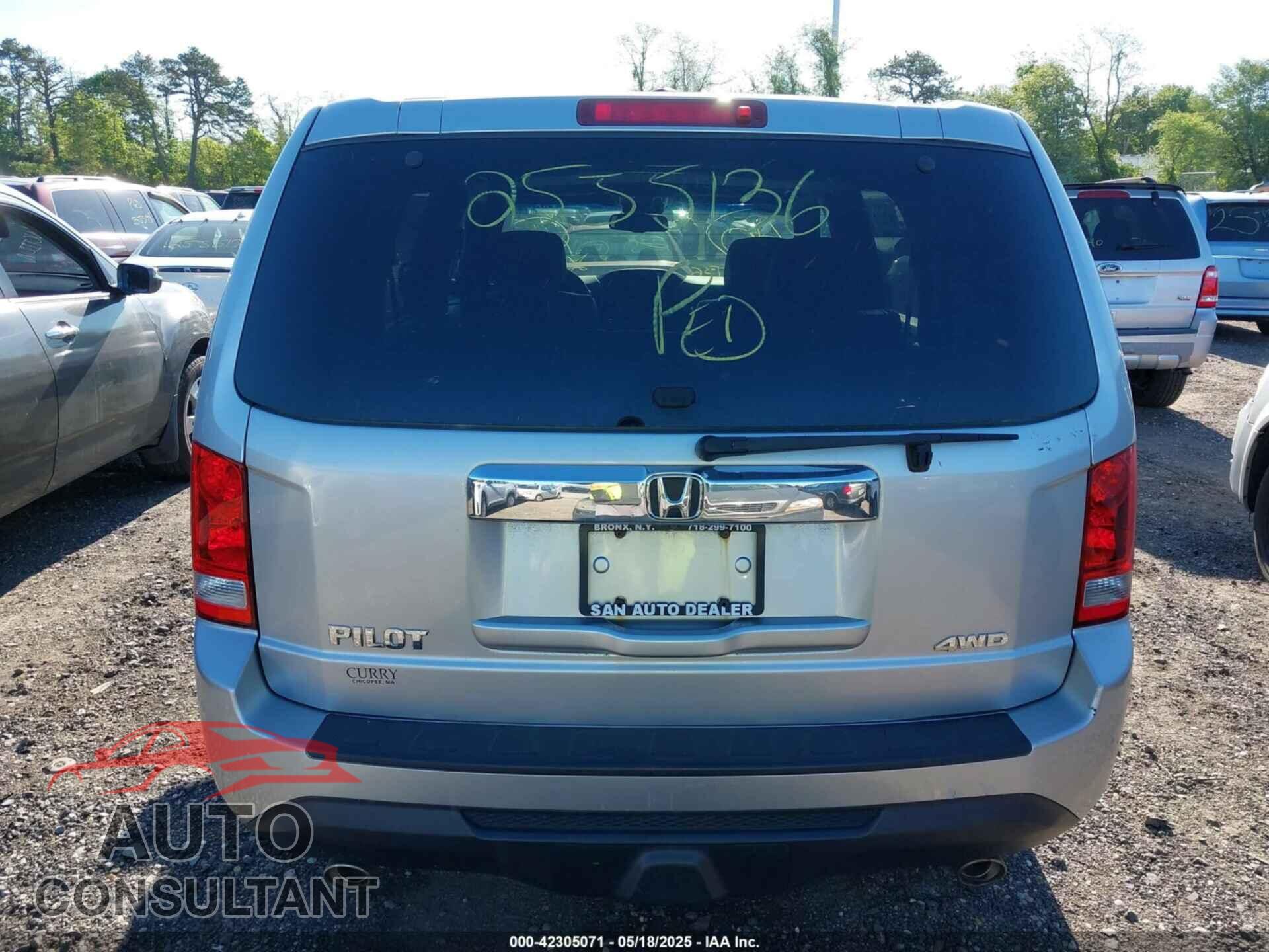 HONDA PILOT 2013 - 5FNYF4H54DB006416