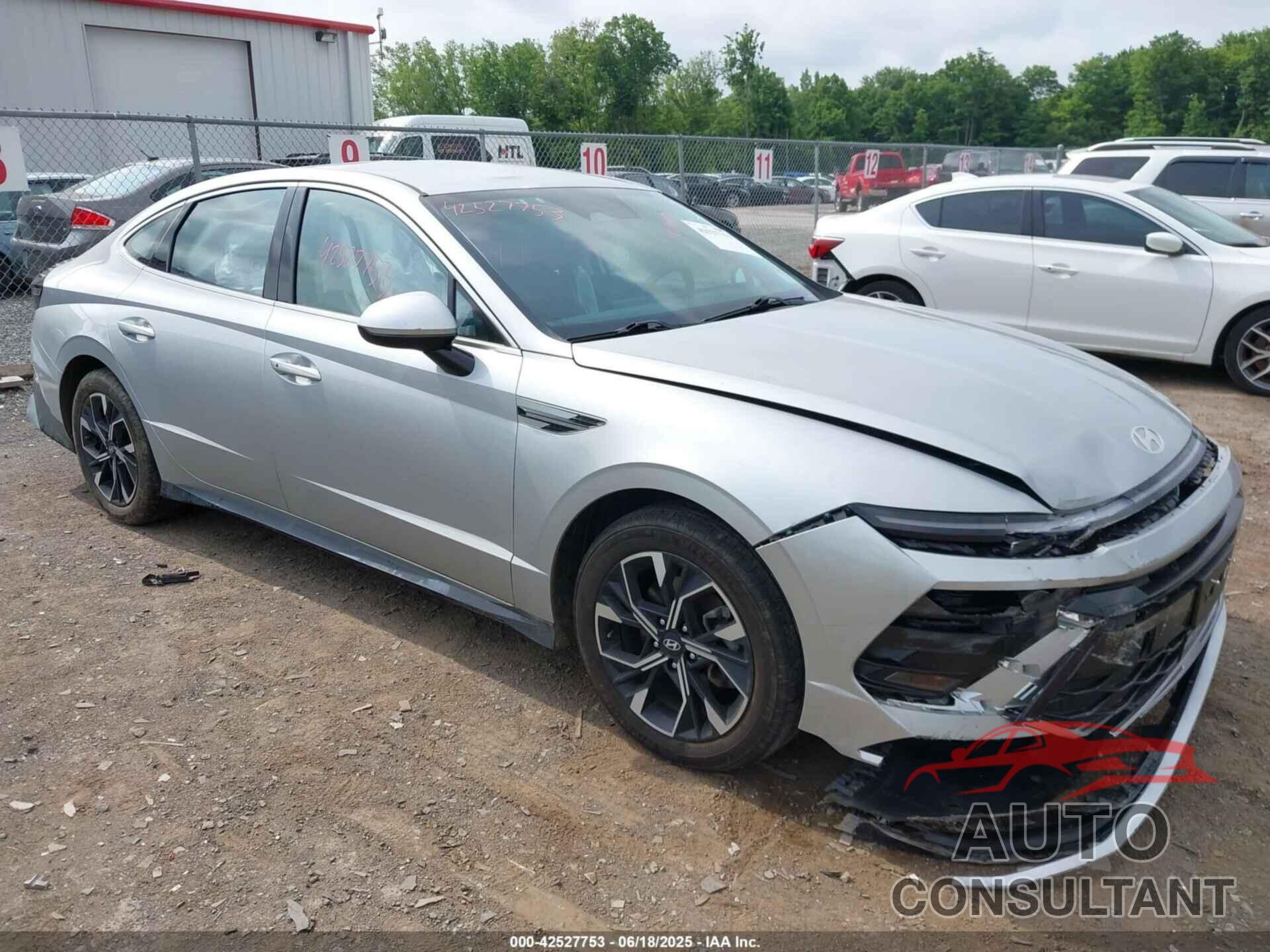 HYUNDAI SONATA 2024 - KMHL64JA4RA368422