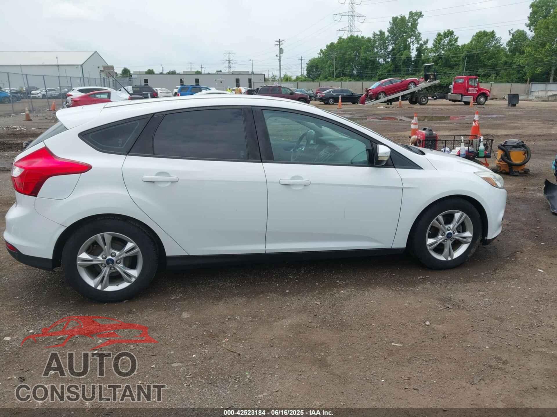 FORD FOCUS 2014 - 1FADP3K22EL306769
