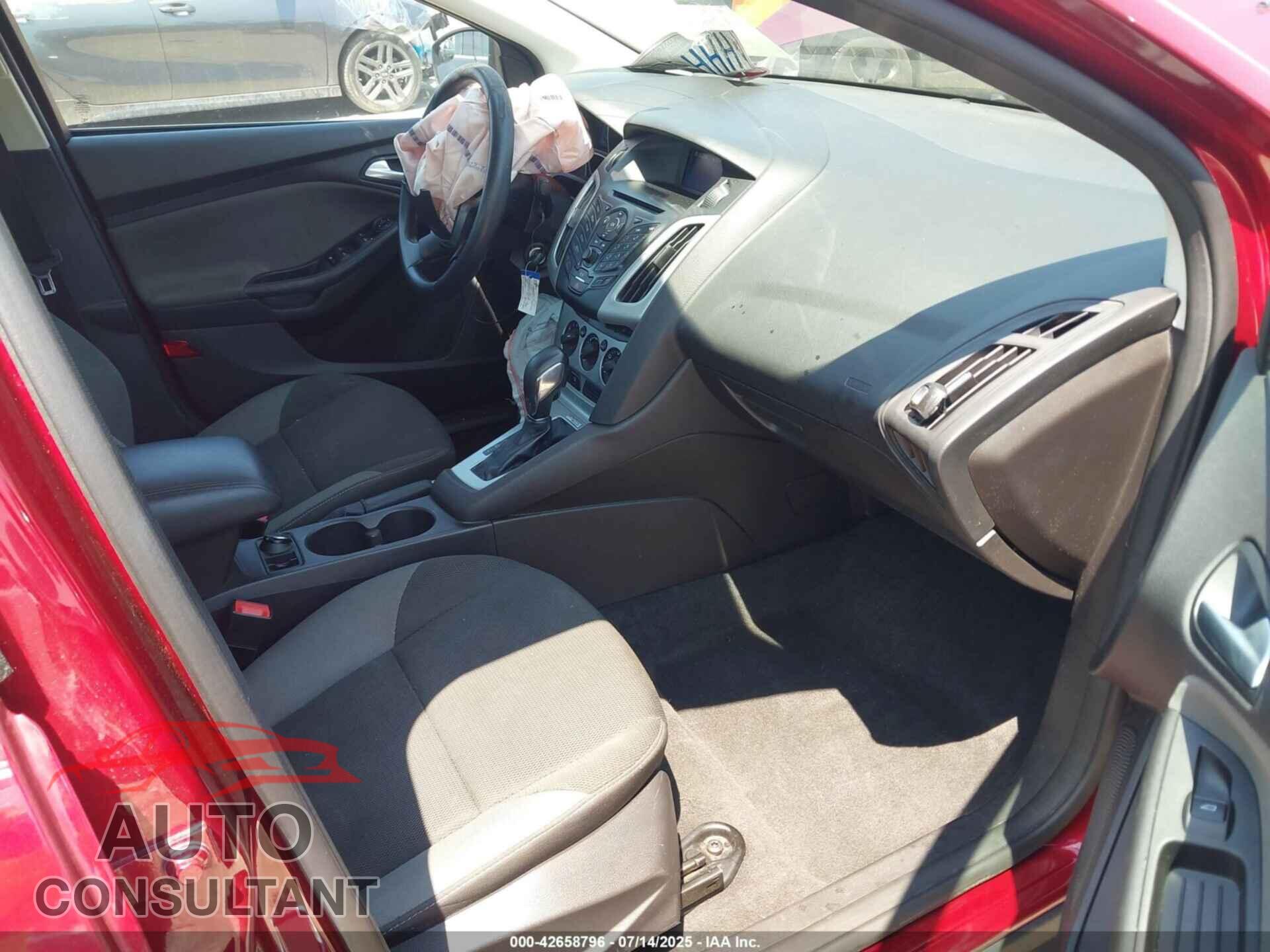 FORD FOCUS 2014 - 1FADP3F29EL207280