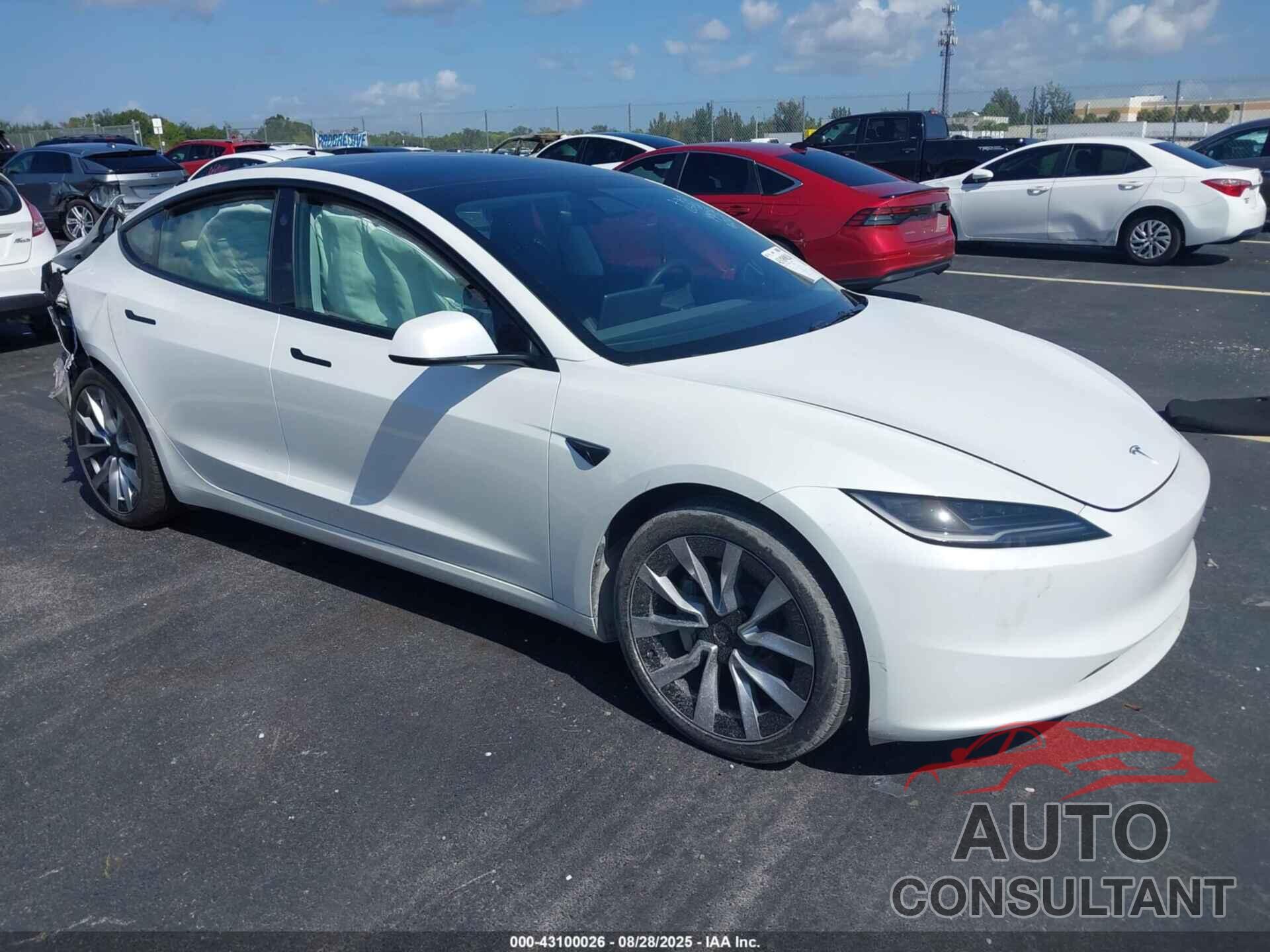 TESLA MODEL 3 2024 - 5YJ3E1EA5RF752328
