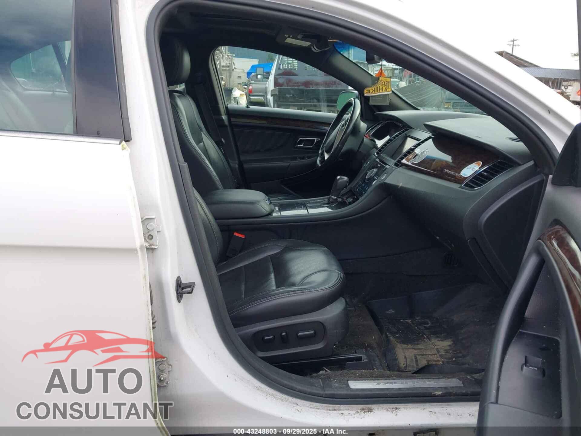 FORD TAURUS 2013 - 1FAHP2J82DG164822