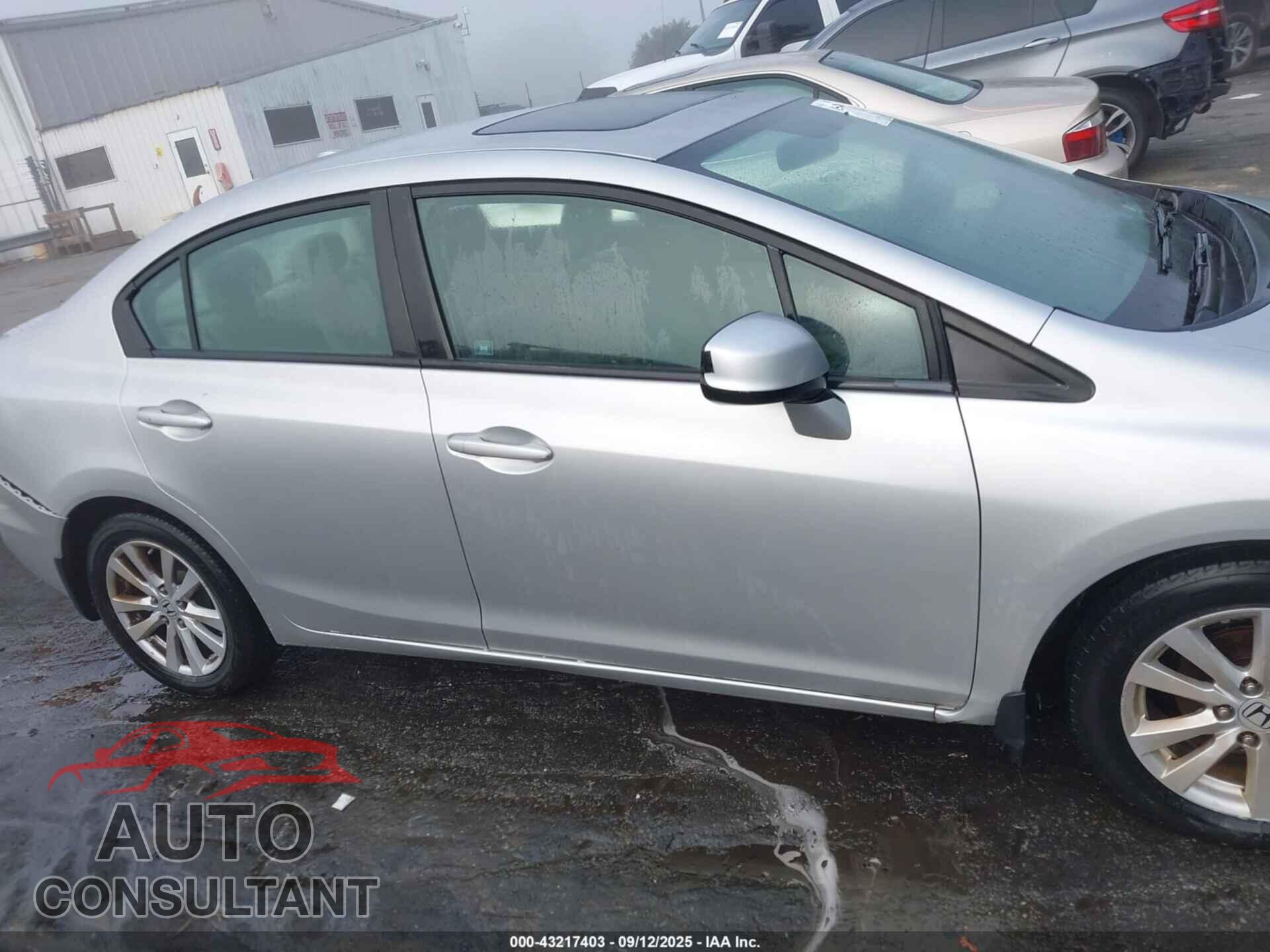HONDA CIVIC 2012 - 2HGFB2F86CH519407