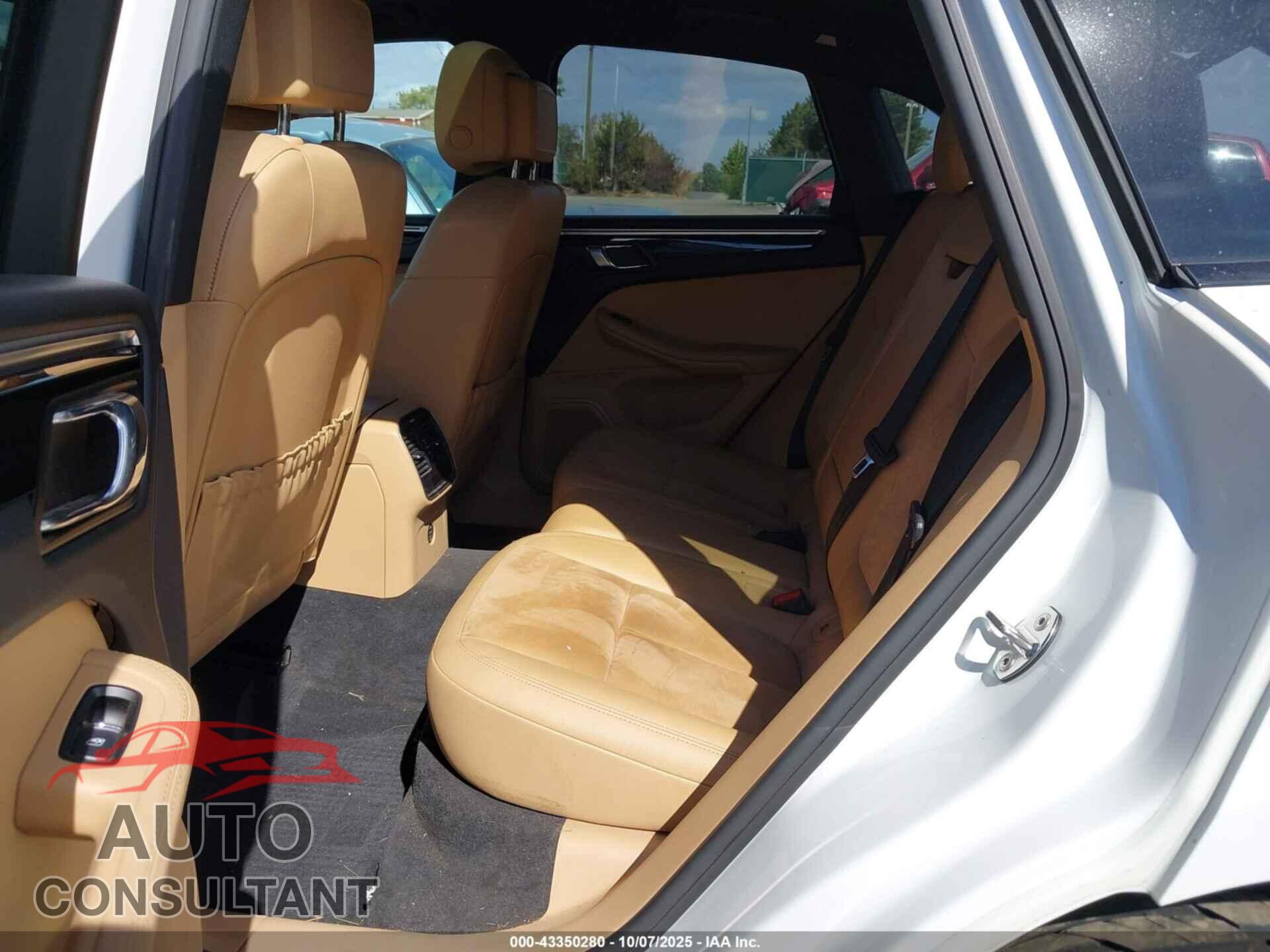 PORSCHE MACAN 2017 - WP1AA2A57HLB80948