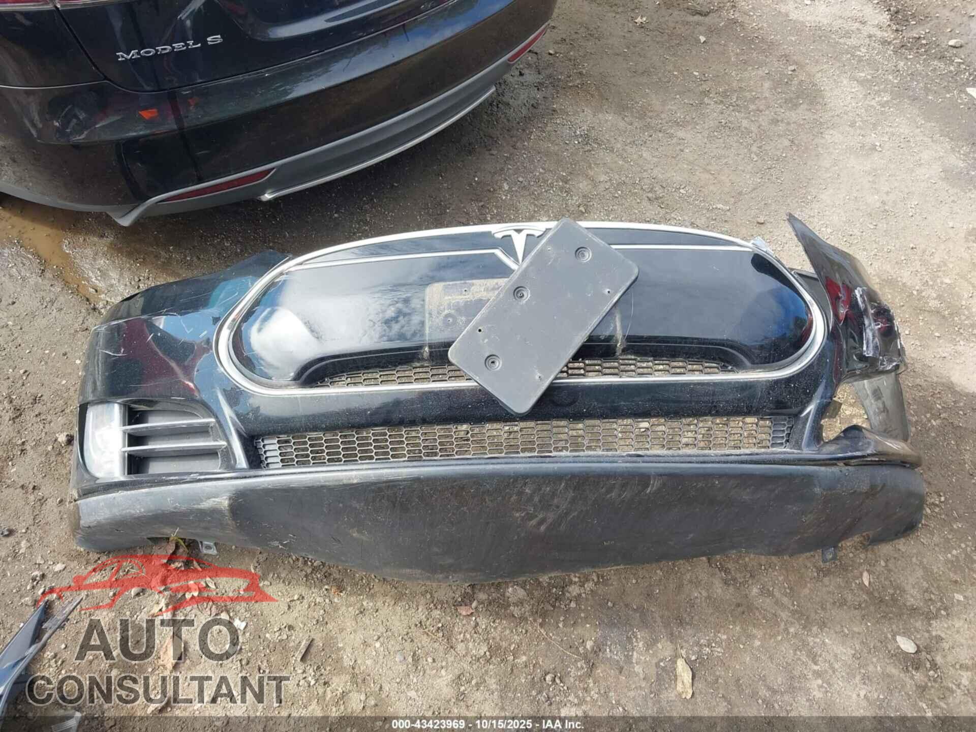 TESLA MODEL S 2013 - 5YJSA1AC7DFP10623