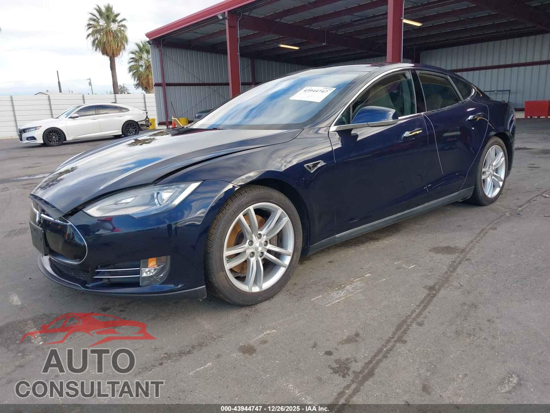 TESLA MODEL S 2013 - 5YJSA1AG4DFP09769