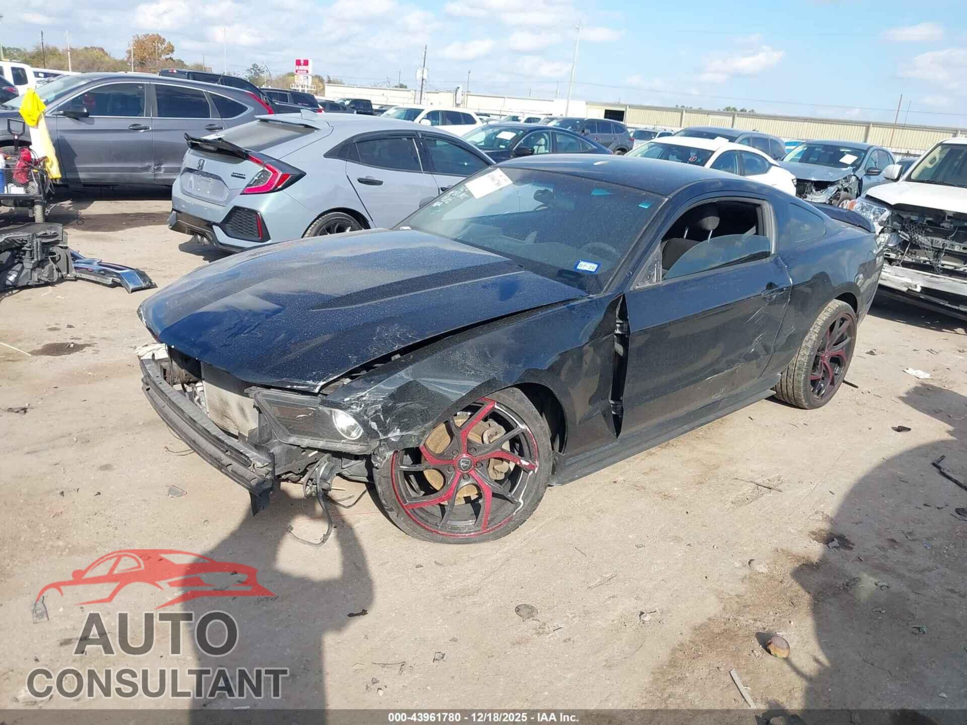 FORD MUSTANG 2012 - 1ZVBP8AM2C5285518