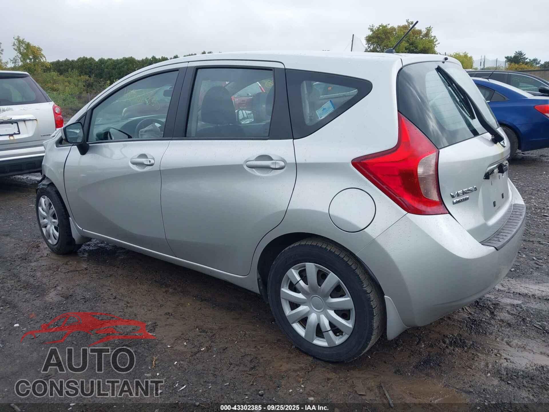 NISSAN VERSA NOTE 2015 - 3N1CE2CP0FL427812