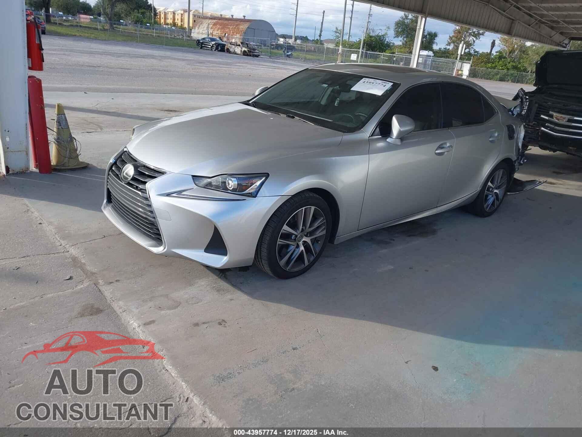 LEXUS IS 300 2019 - JTHBA1D24K5090250