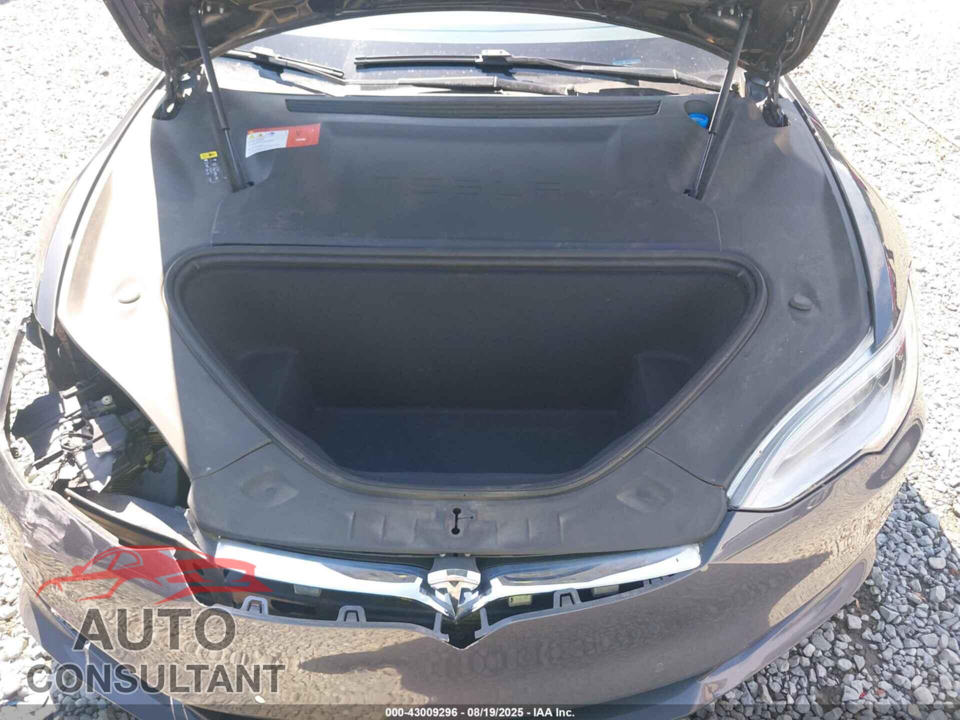 TESLA MODEL S 2017 - 5YJSA1E2XHF198900