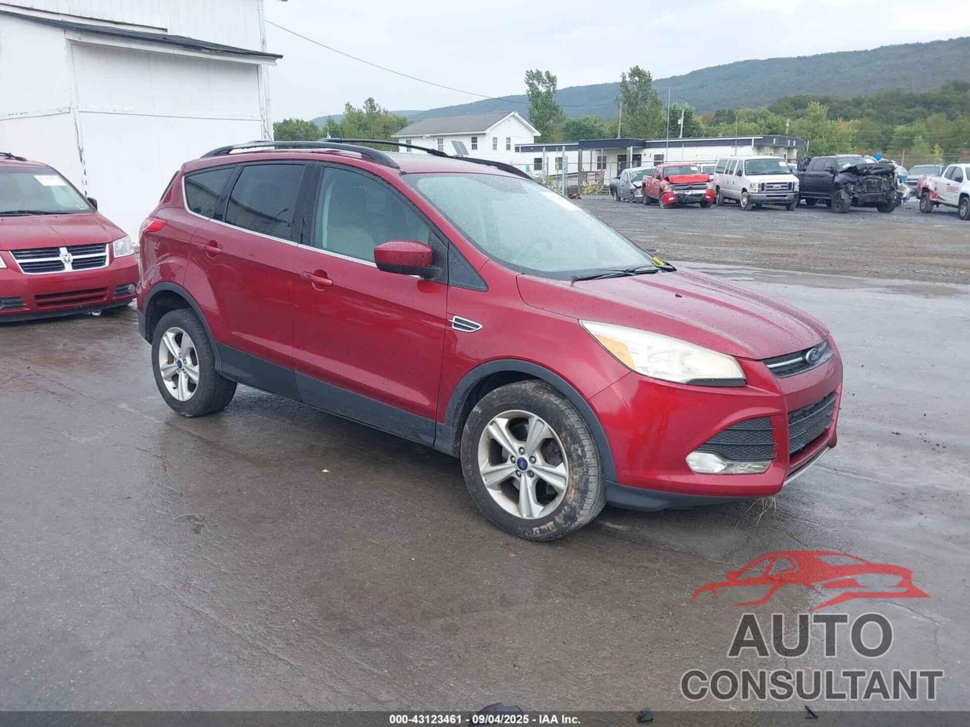 FORD ESCAPE 2013 - 1FMCU9G98DUD57687