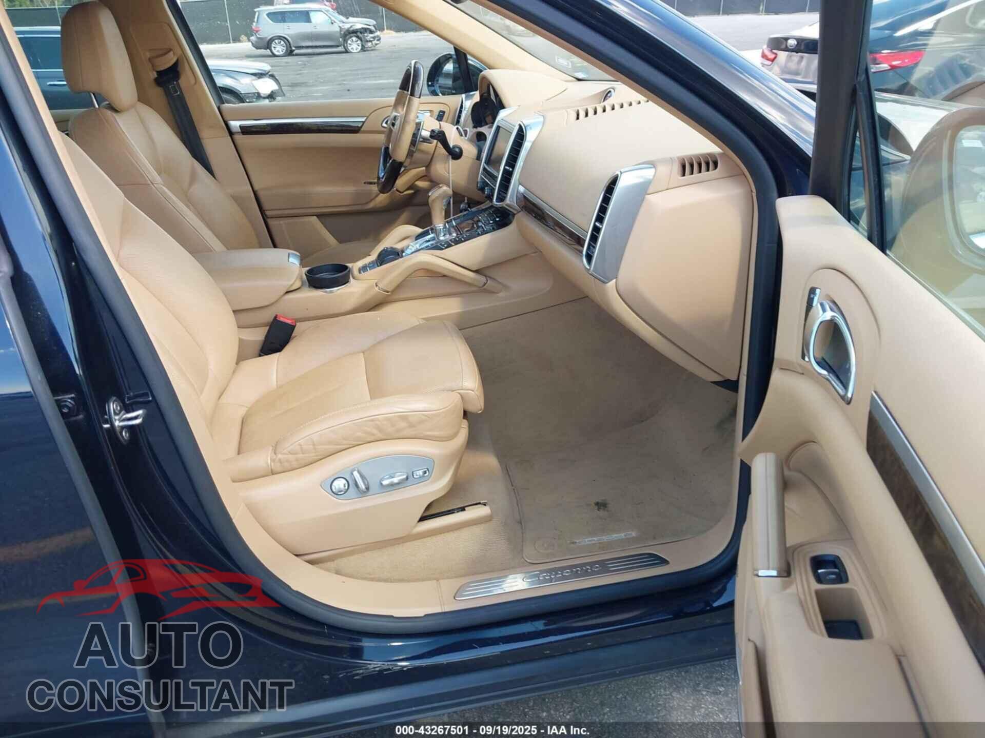 PORSCHE CAYENNE 2016 - WP1AA2A2XGLA00611