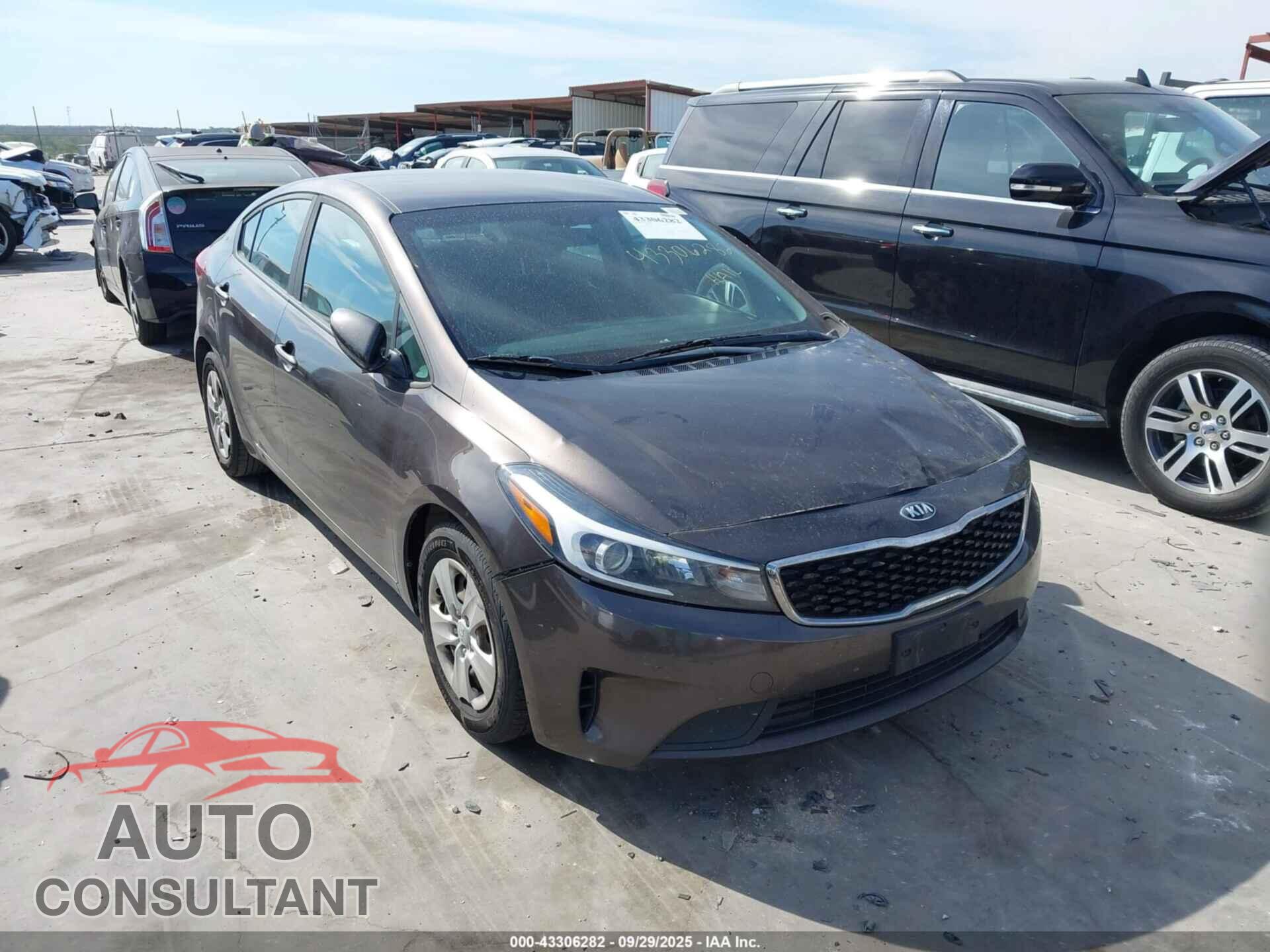 KIA FORTE 2017 - 3KPFK4A75HE141978