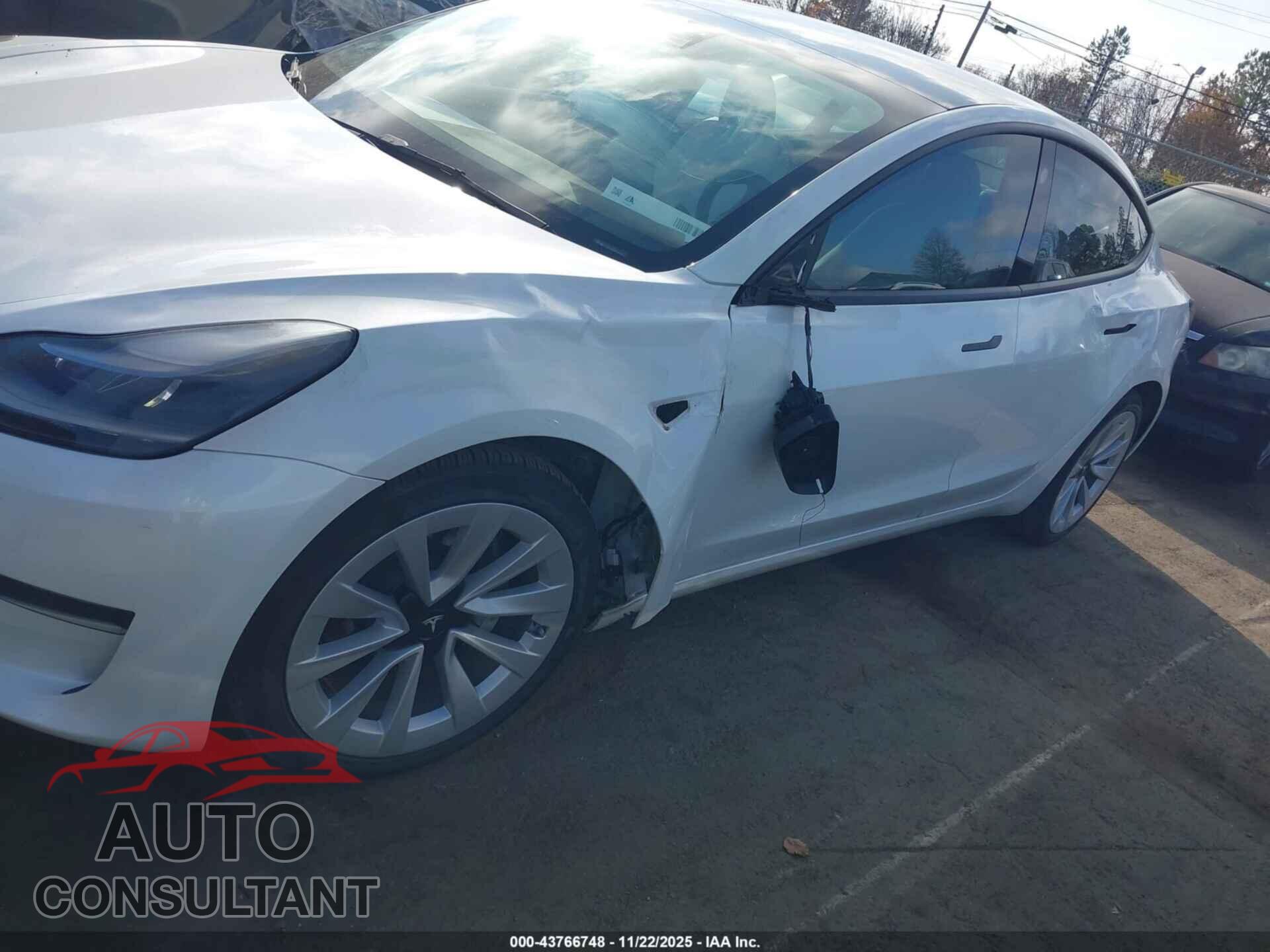 TESLA MODEL 3 2023 - 5YJ3E1EA0PF488576