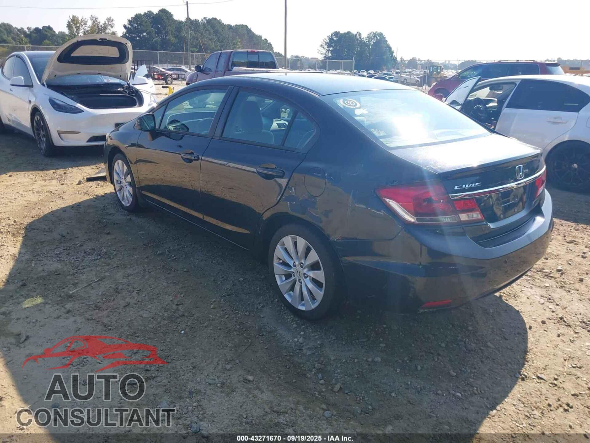 HONDA CIVIC 2013 - 19XFB2F54DE018100