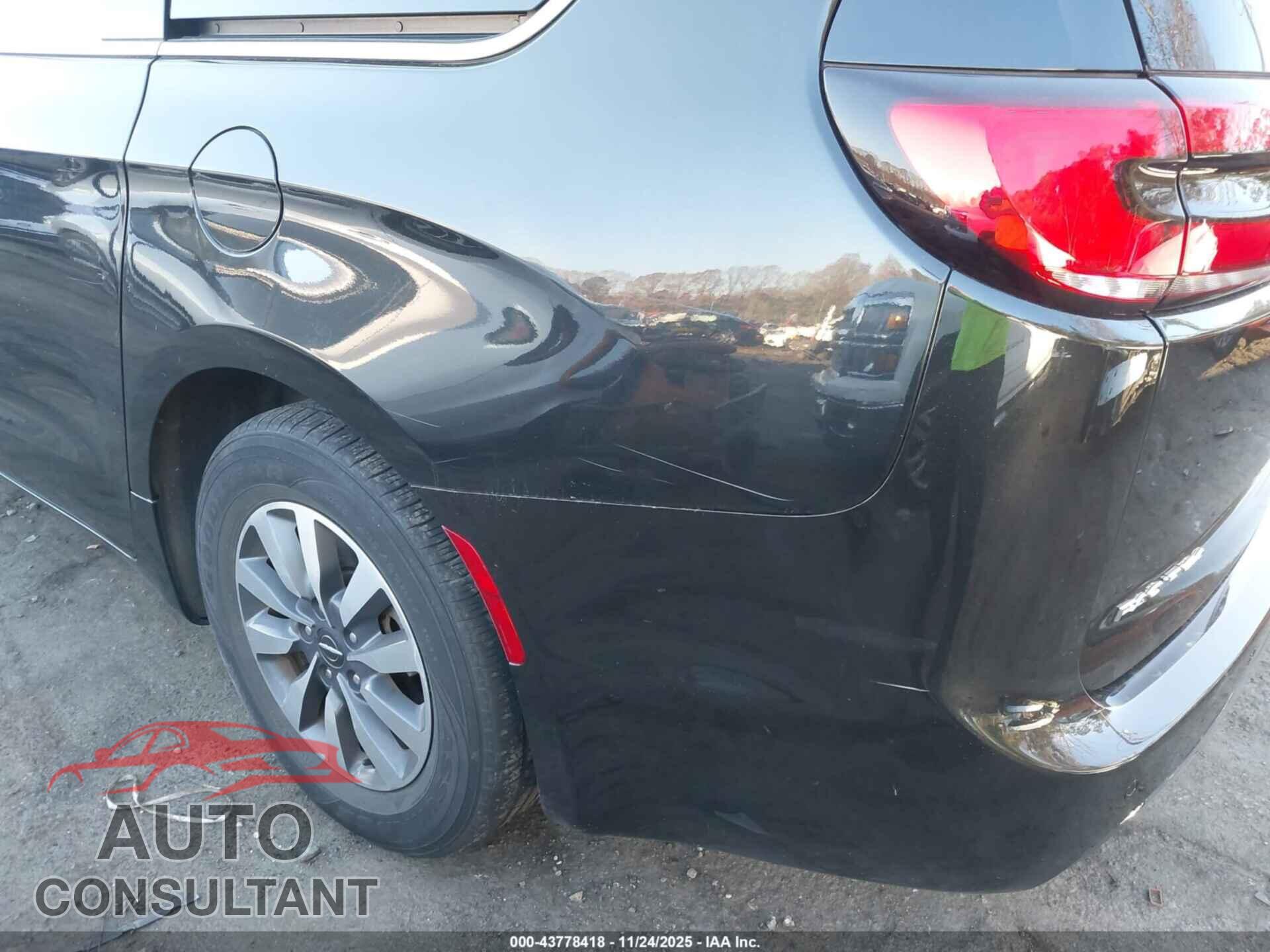 CHRYSLER PACIFICA 2021 - 2C4RC1BG8MR526029