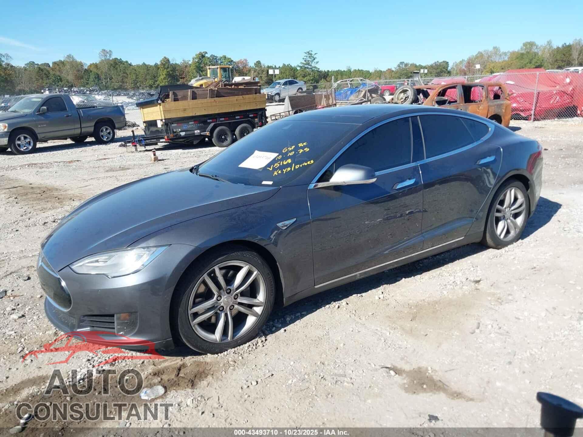 TESLA MODEL S 2015 - 5YJSA1S2XFF095168