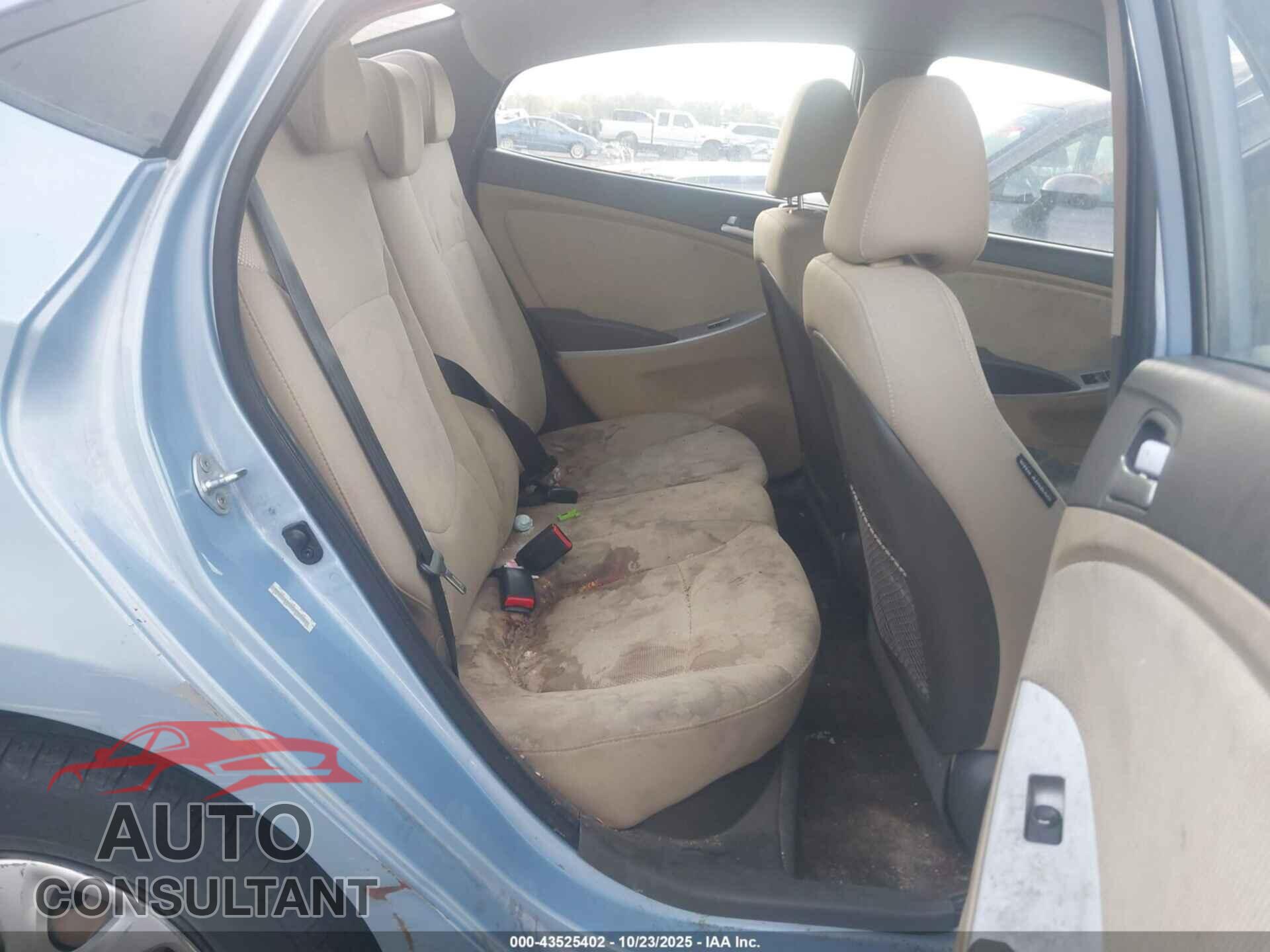 HYUNDAI ACCENT 2013 - KMHCT4AE2DU500077