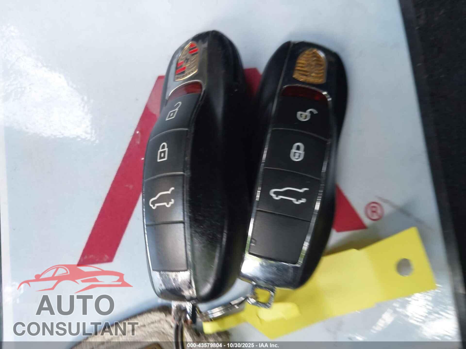 PORSCHE CAYENNE 2016 - WP1AA2A26GKA09005