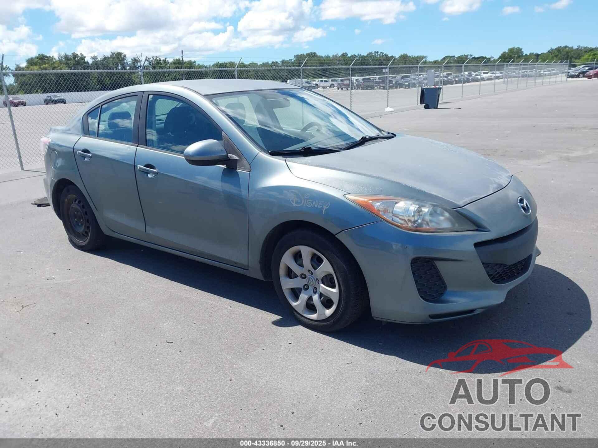 MAZDA MAZDA3 2012 - JM1BL1UF3C1548139