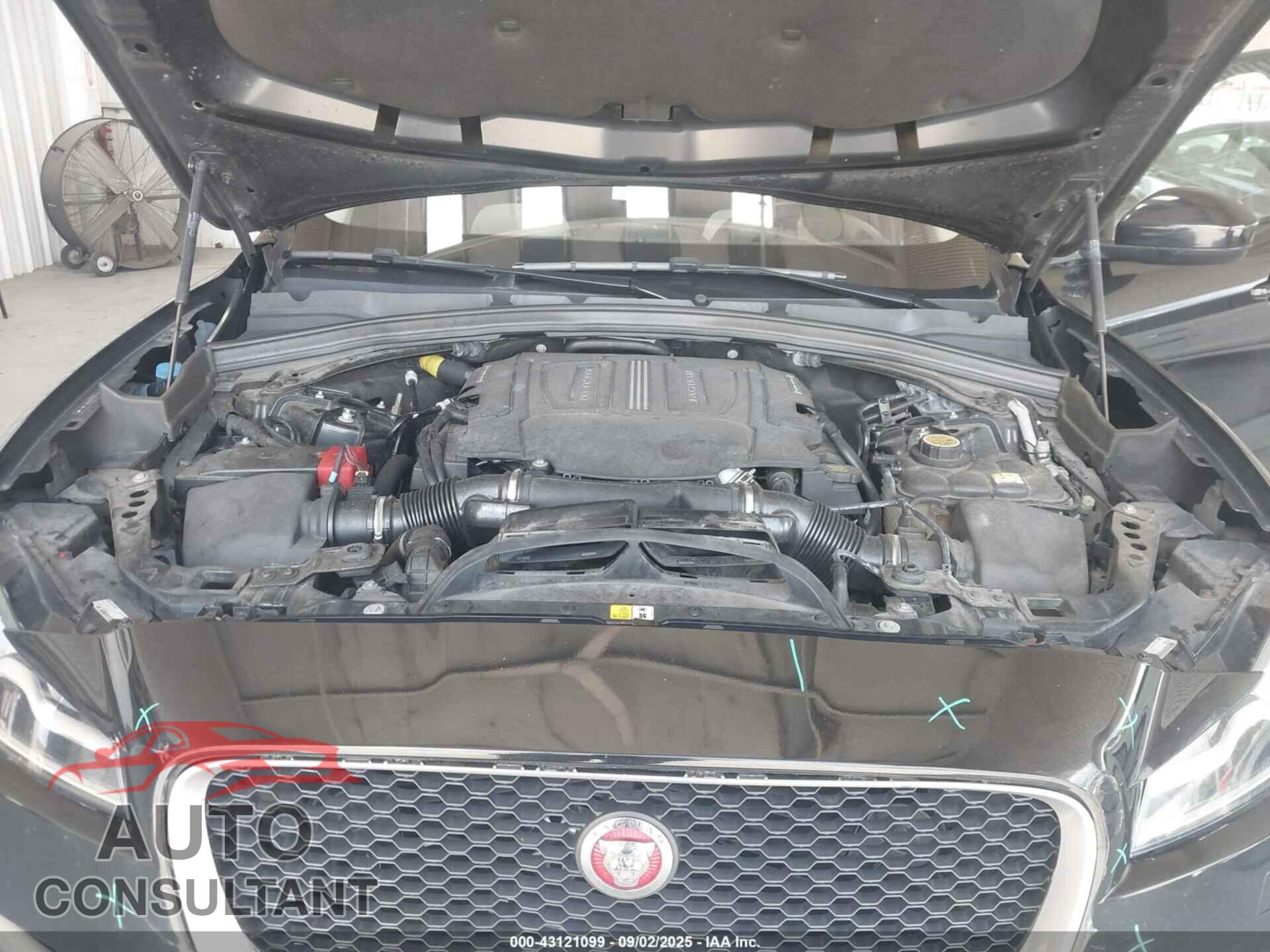 JAGUAR F-PACE 2017 - SADCL2BV2HA046965