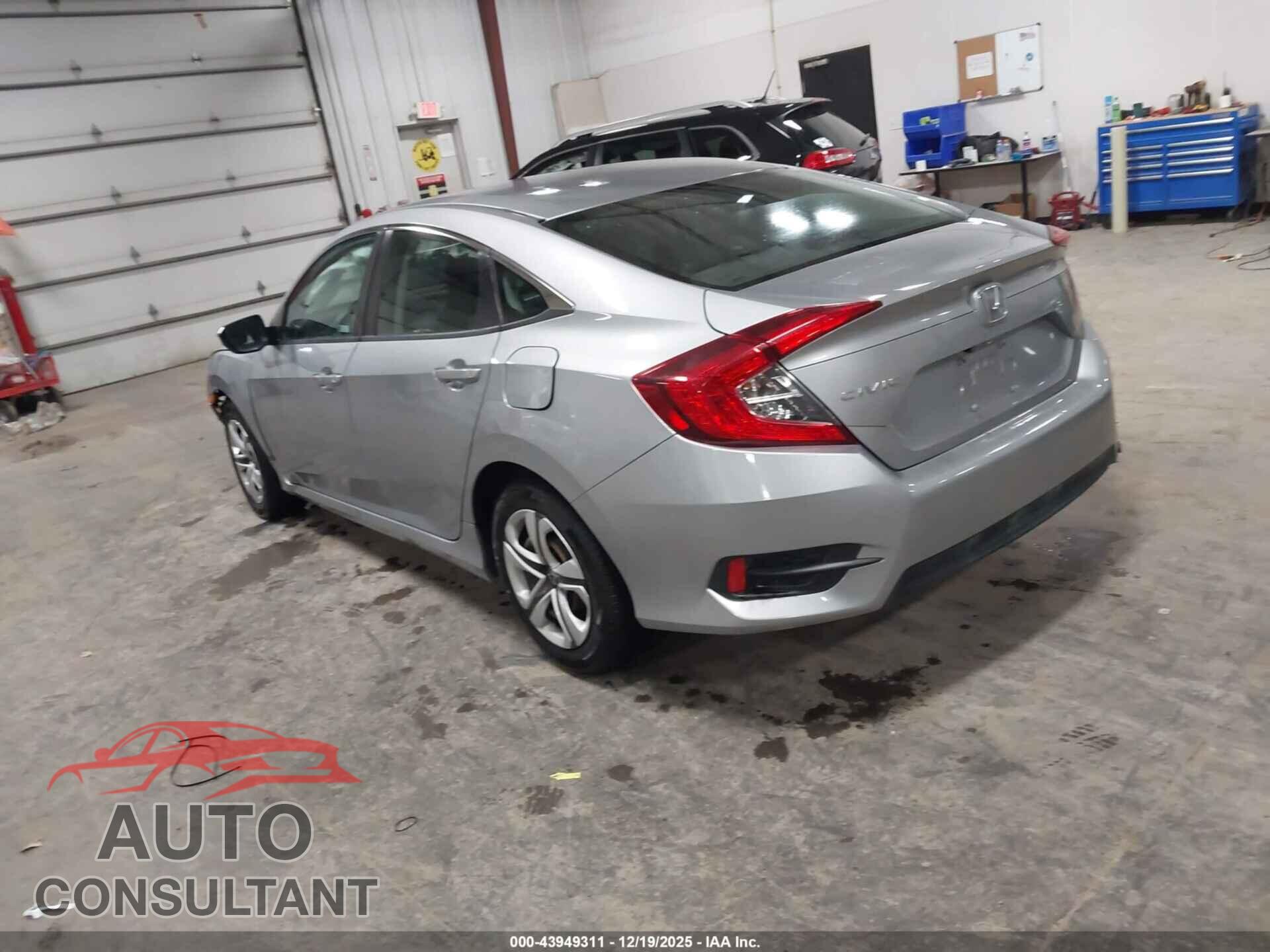 HONDA CIVIC 2018 - 19XFC2F54JE028151