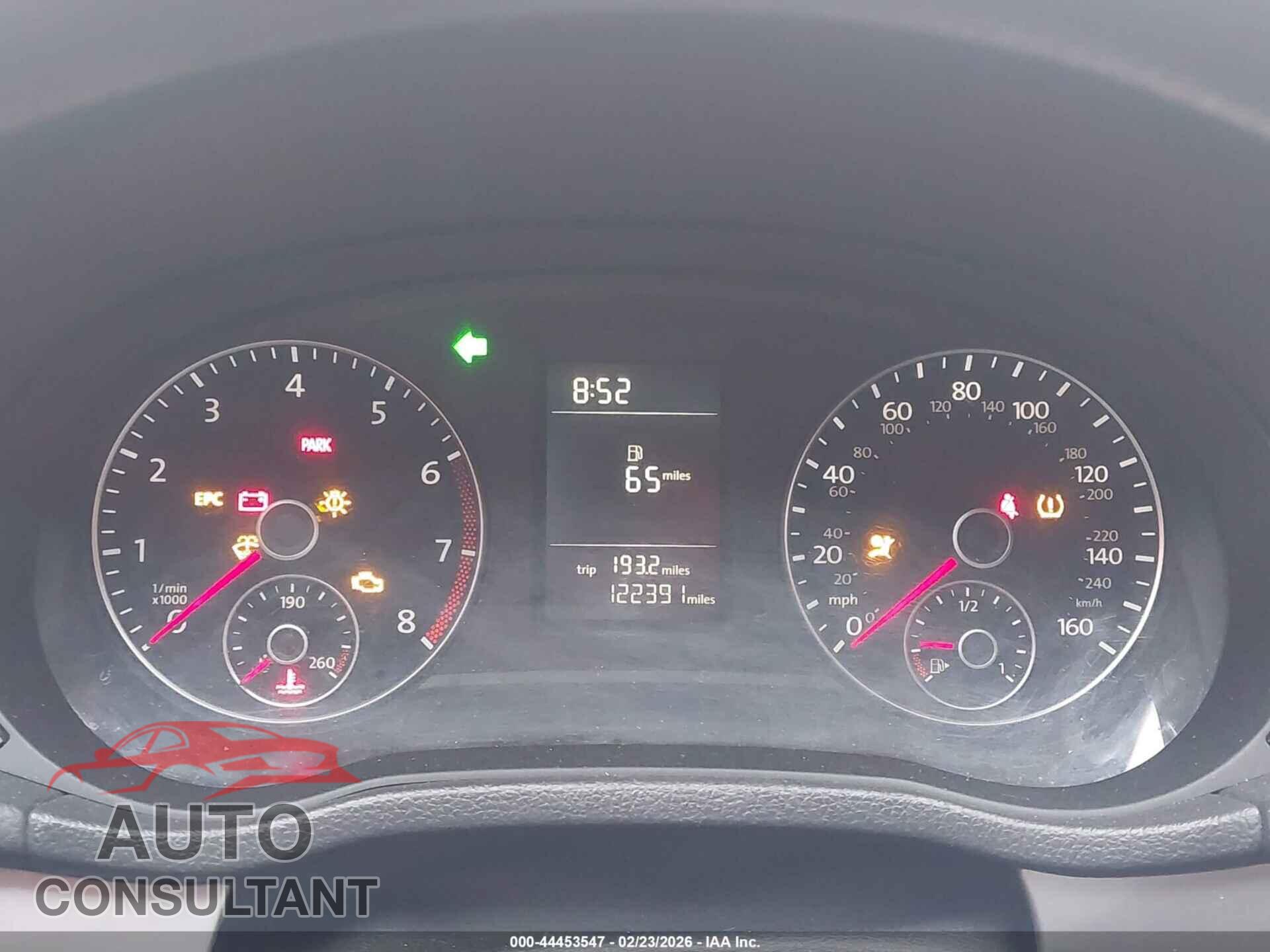 VOLKSWAGEN PASSAT 2015 - 1VWAT7A34FC015442