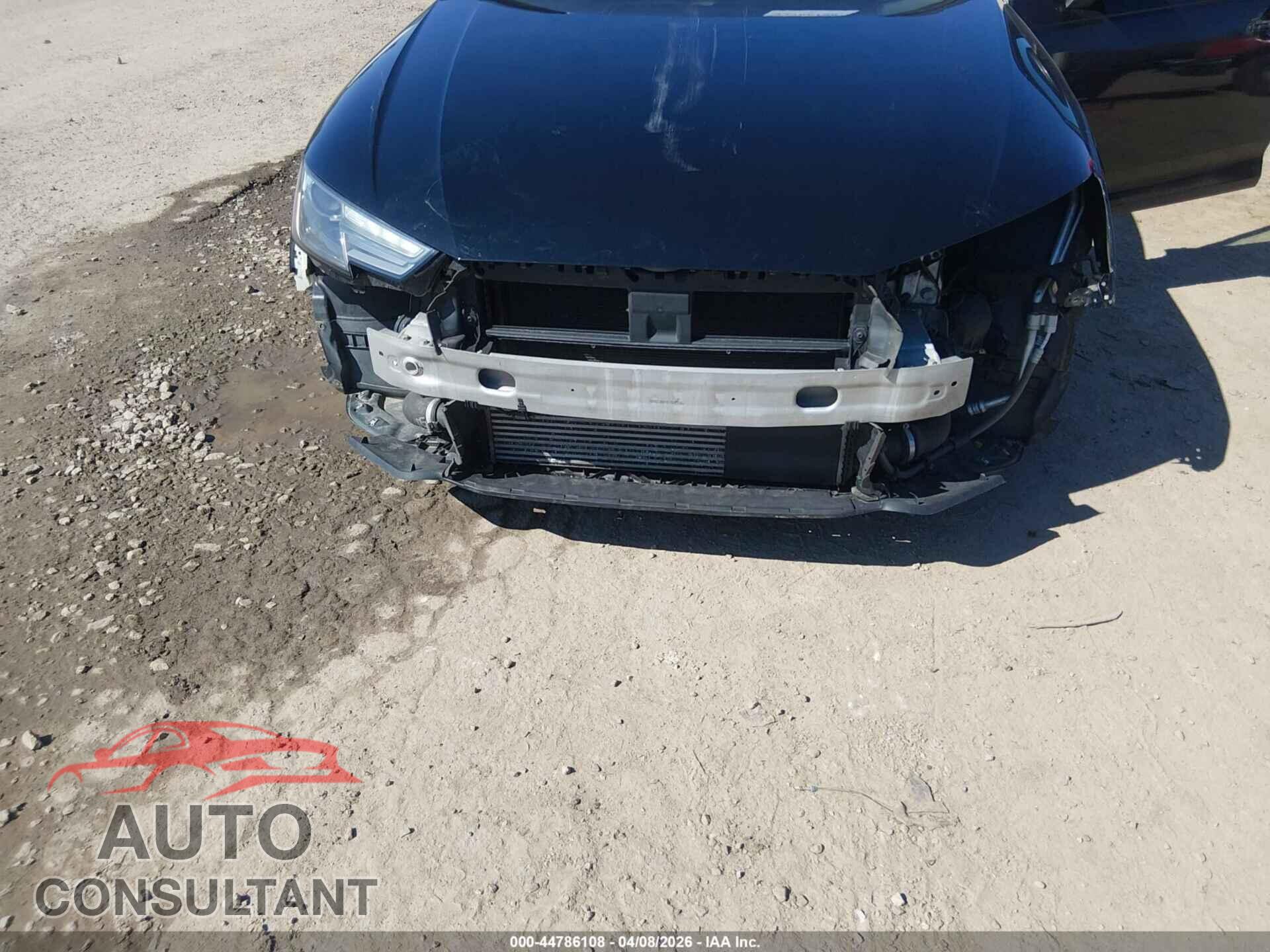 AUDI A4 2017 - WAUDNAF48HN045332