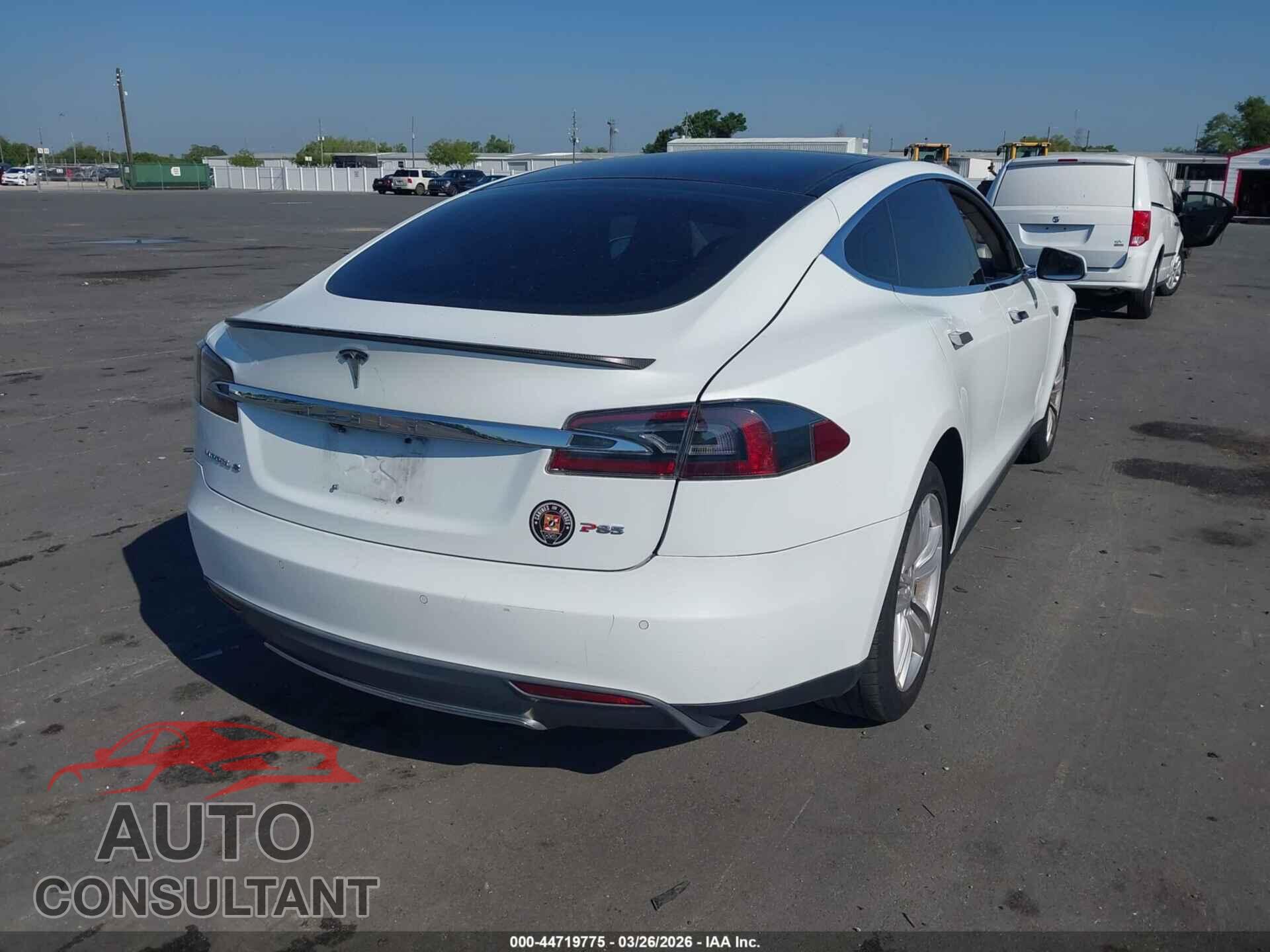TESLA MODEL S 2014 - 5YJSA1H11EFP40593