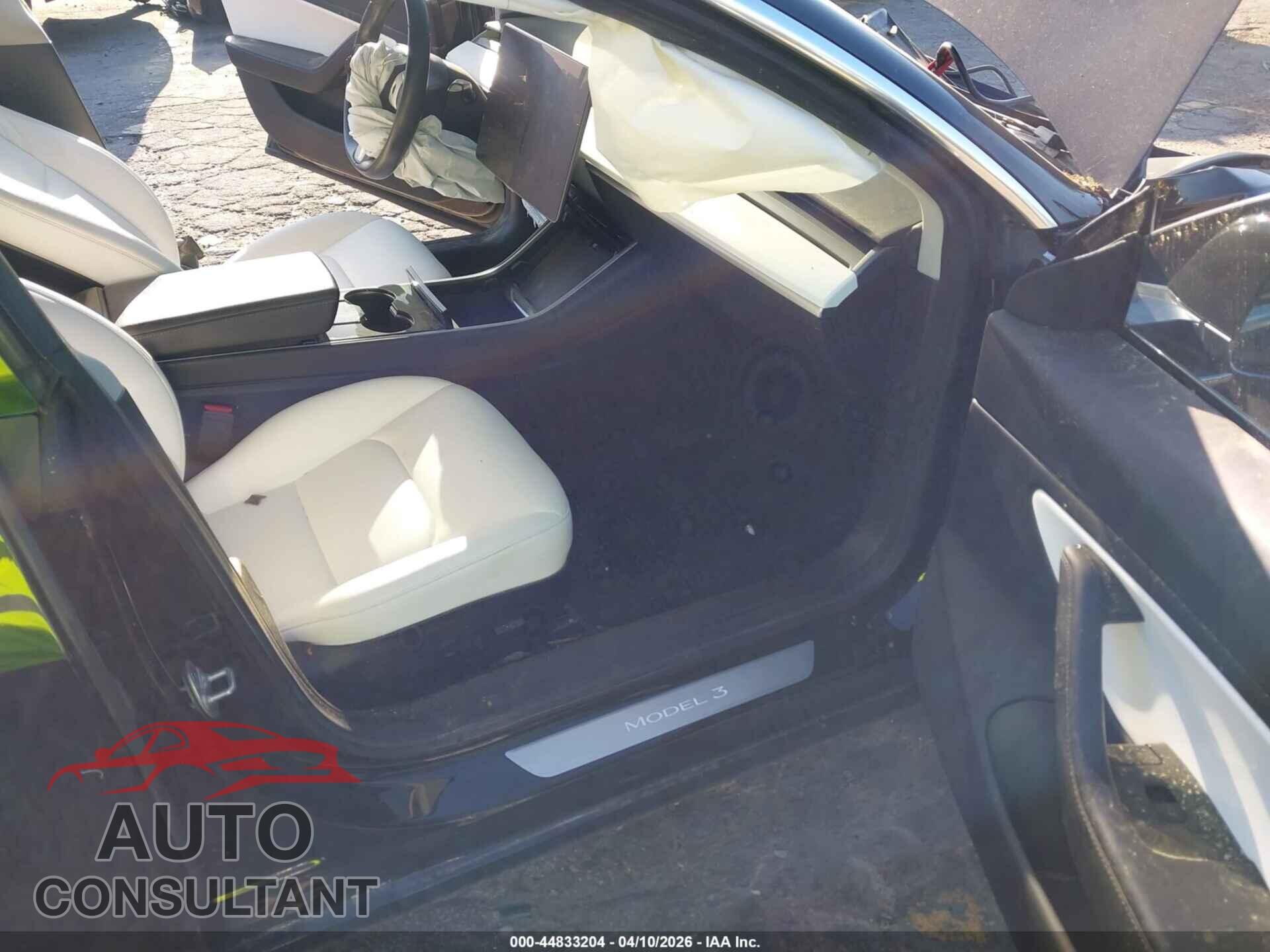 TESLA MODEL 3 2018 - 5YJ3E1EB2JF078636