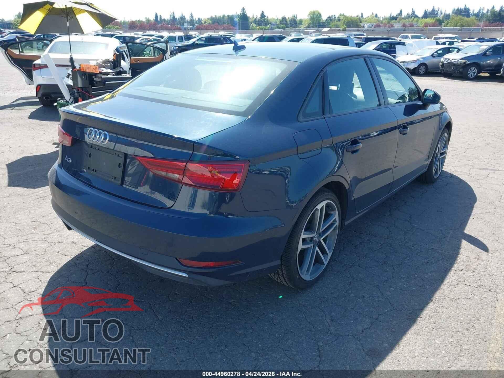 AUDI A3 2017 - WAUAUGFF2H1057445