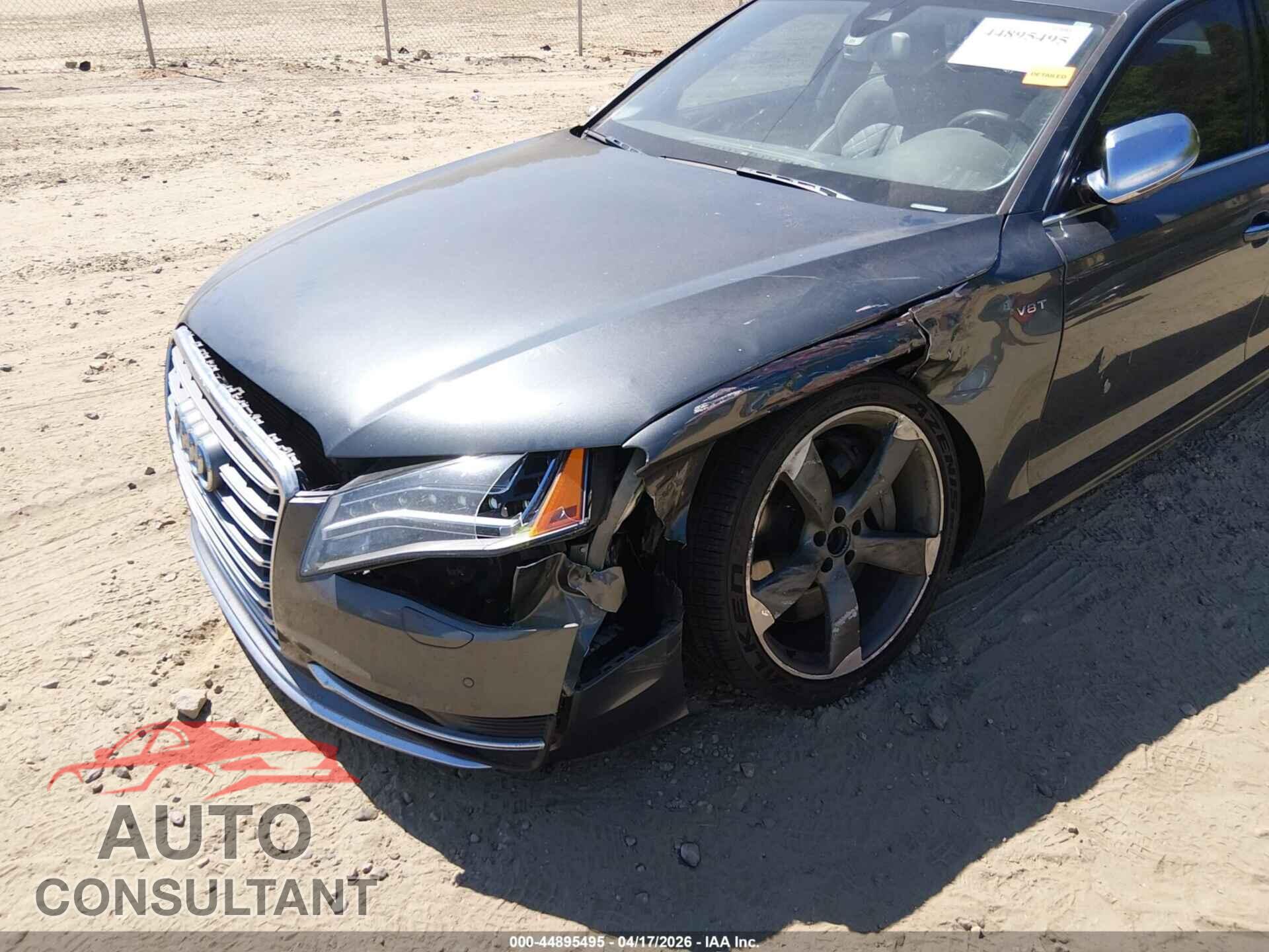 AUDI S8 2013 - WAUD2AFD0DN011341