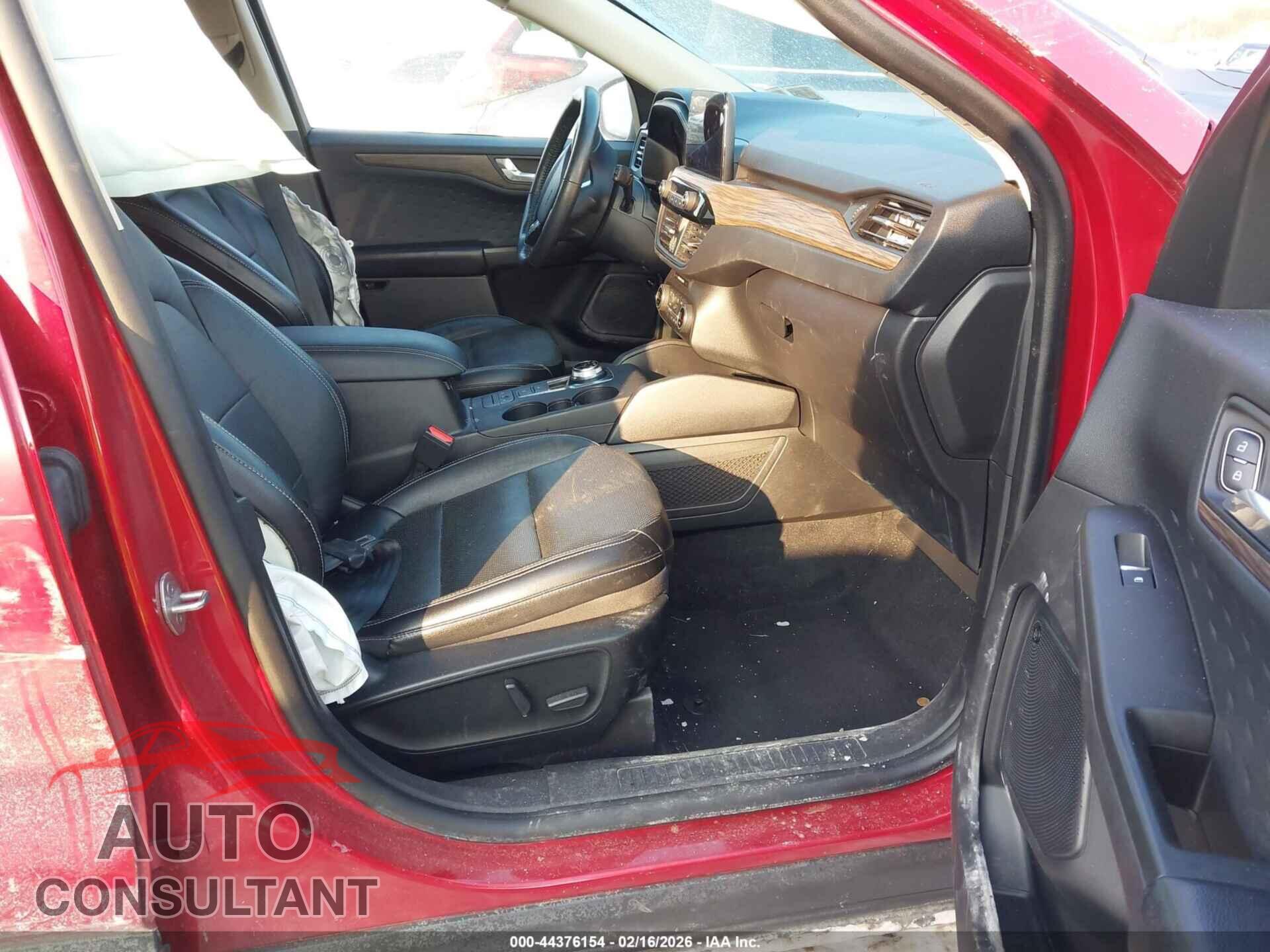 FORD ESCAPE 2020 - 1FMCU9DZ2LUA50583