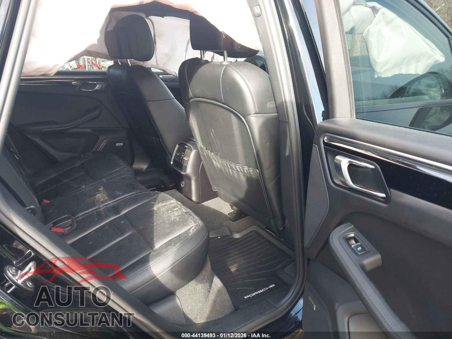 PORSCHE MACAN 2021 - WP1AA2A5XMLB08135