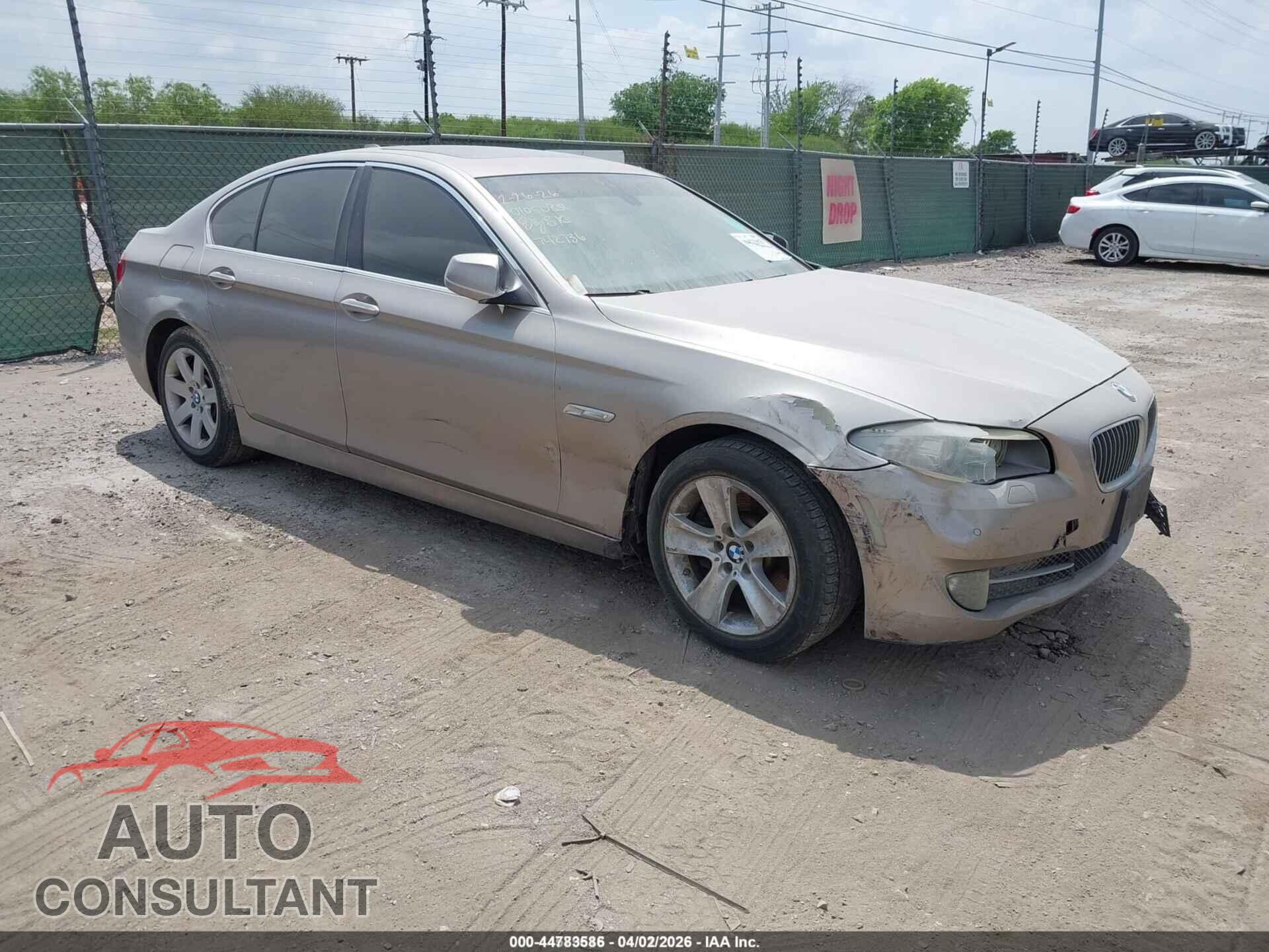 BMW 528I 2011 - WBAFR1C54BC742736