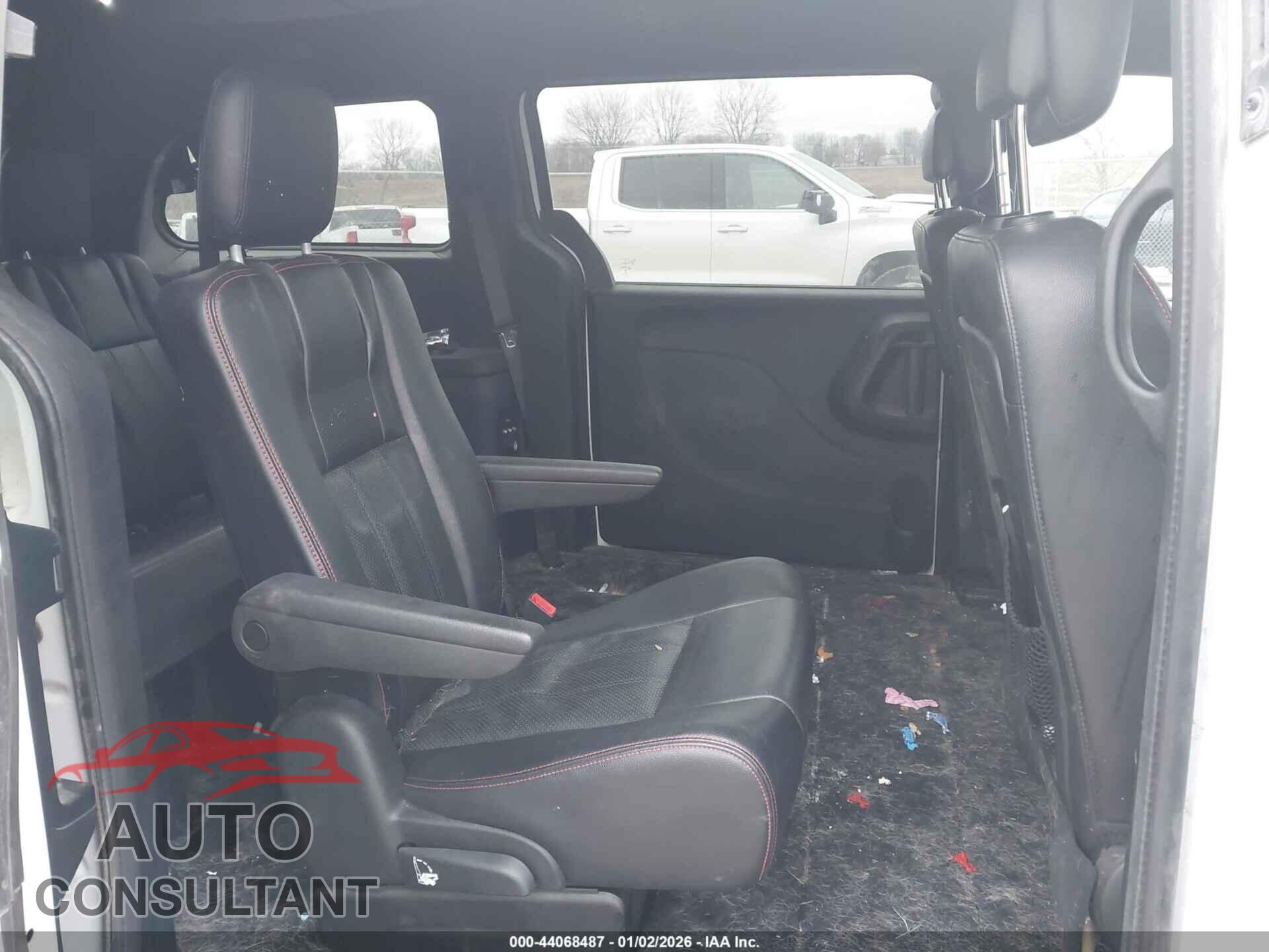 DODGE GRAND CARAVAN 2015 - 2C4RDGEG7FR633717